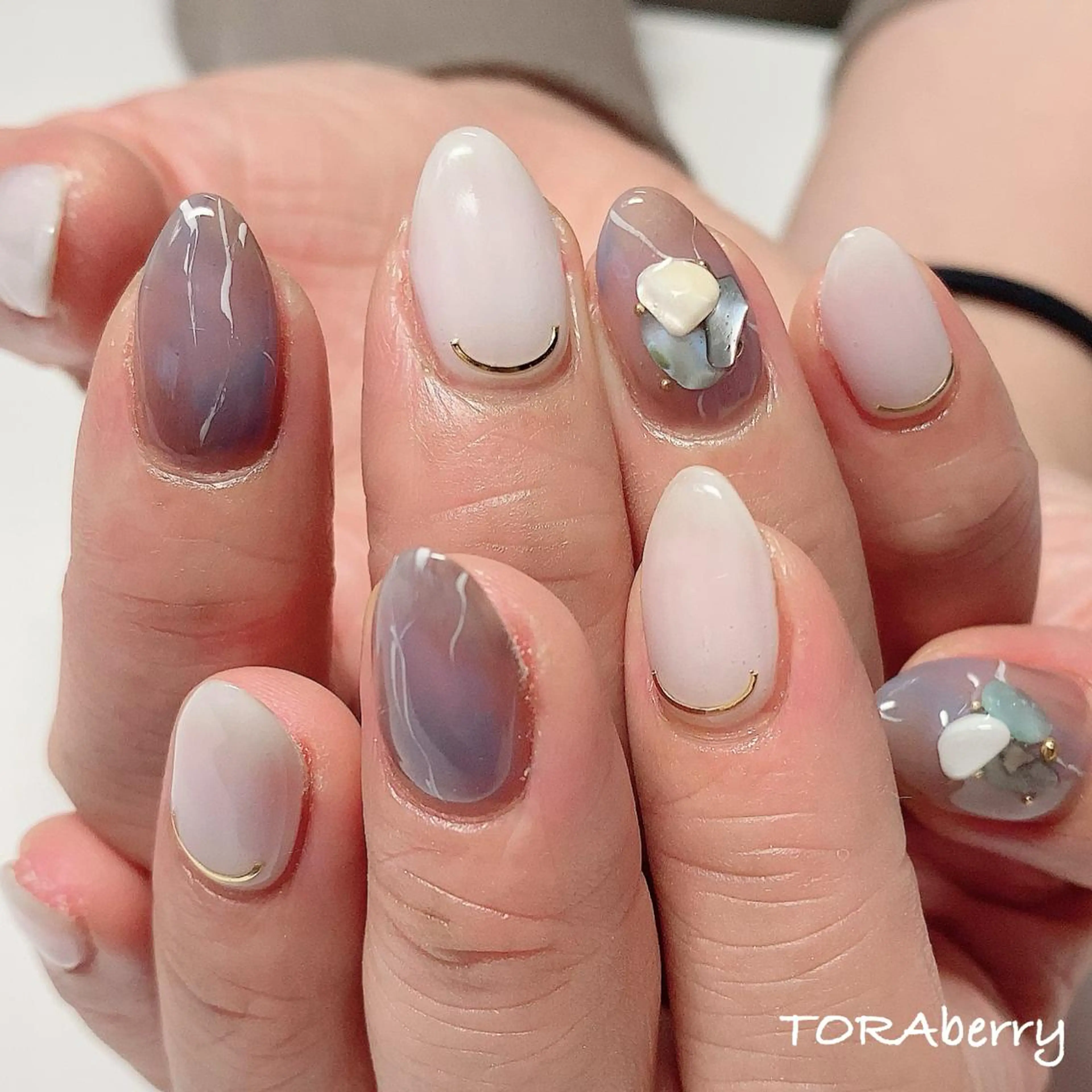 ネイル 大理石ネイル(マーブル) ハンドネイル ネイリスト なつみのネイルデザイン