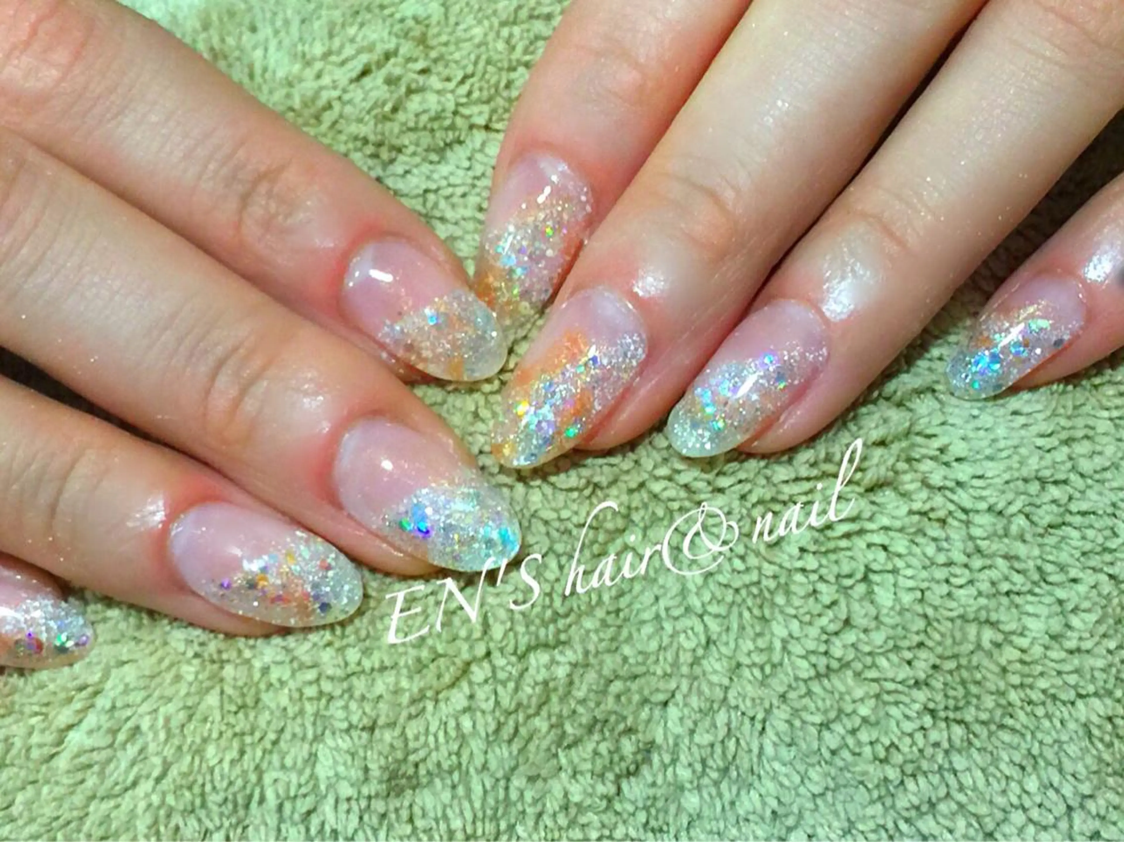 ネイル フレンチネイル ラメ(グリッター) ニュアンスネイル フルリール 【プライベートサロンのネイルデザイン