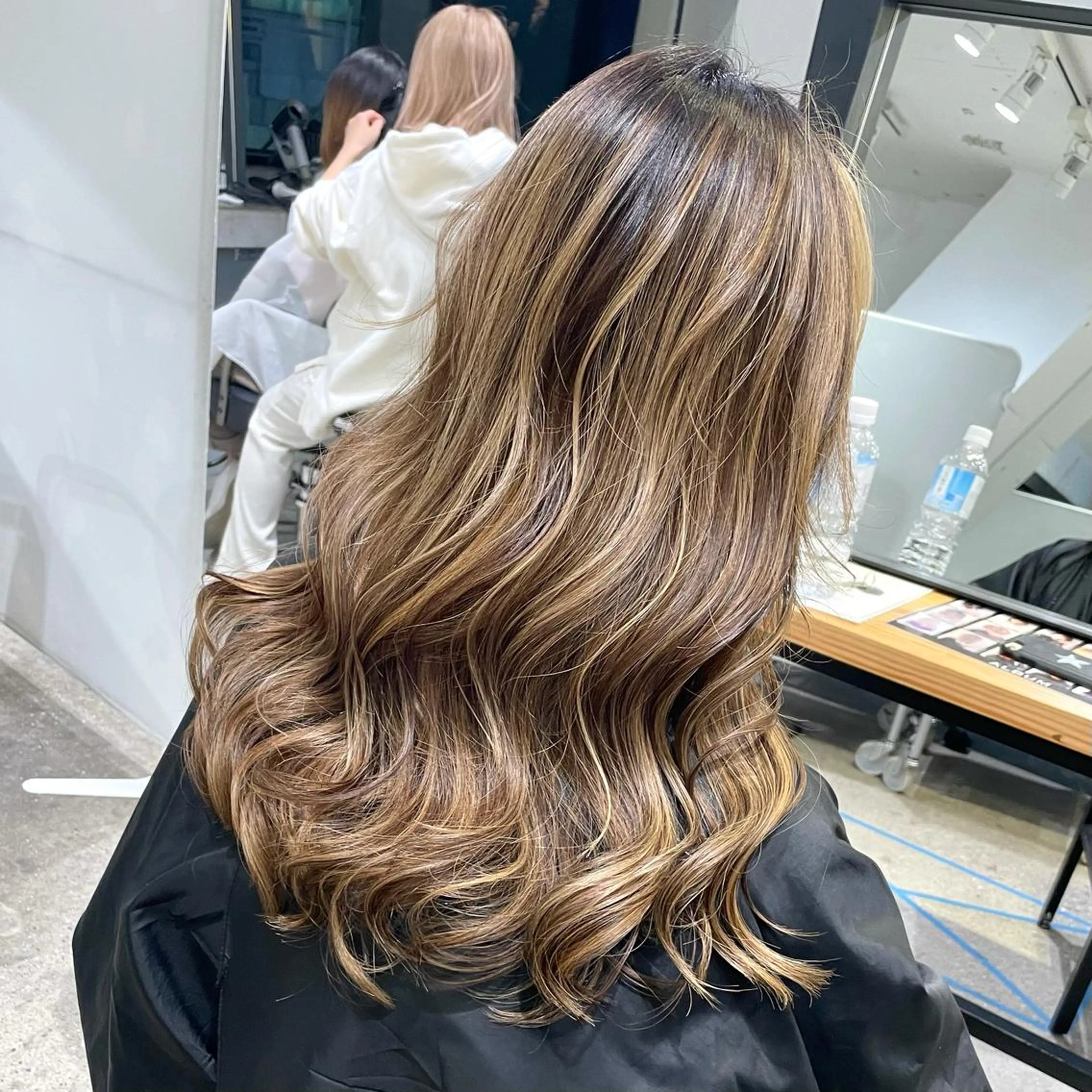 ロング カラー パーマ ヘアアレンジ メンズ キッズ ネイル マツエク・マツパ メンズハイライト ハイライトカラー 3Dハイライト ハイライト 🧸ハイトーン🧸 ゆっきー🧸のヘアスタイル