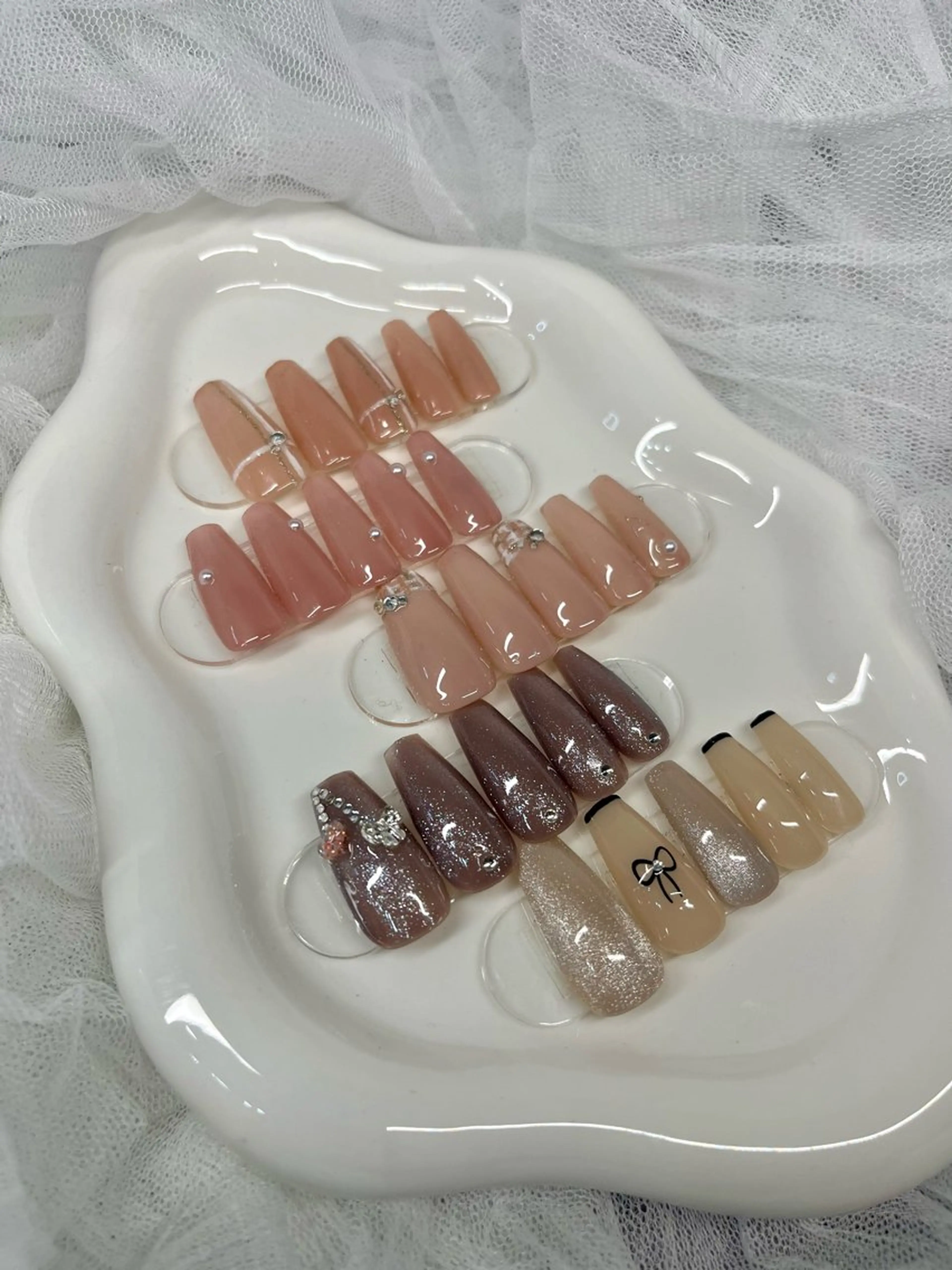 ネイル 鈴木 愛のネイルデザイン