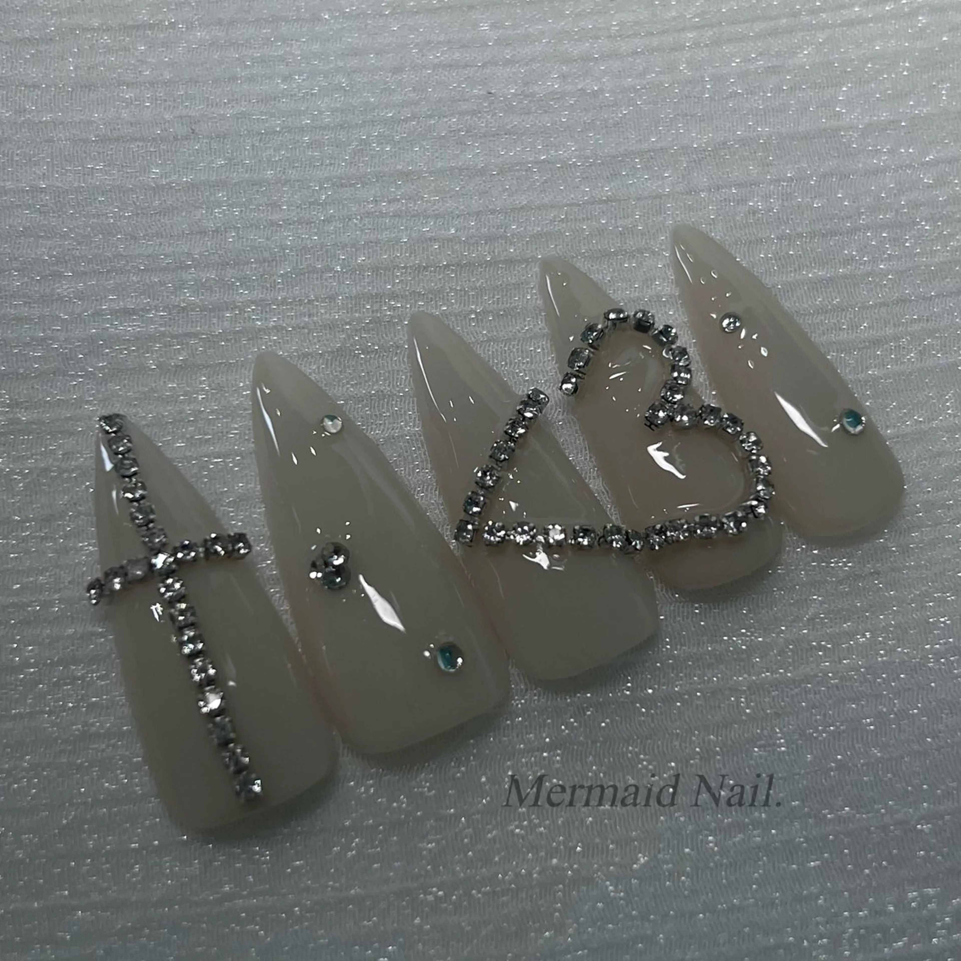ネイル キラキラネイル Mermaid Nailのネイルデザイン