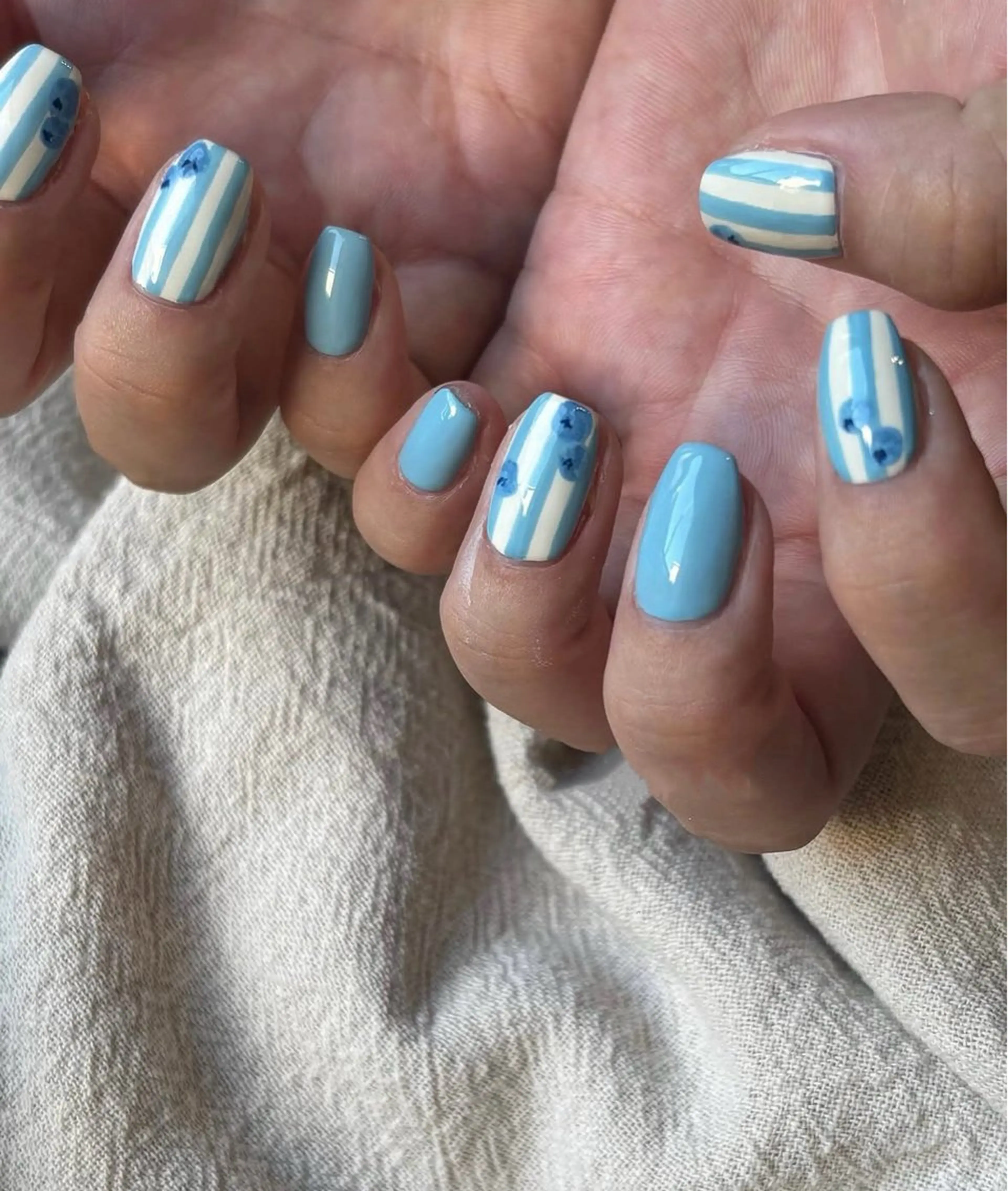 ネイル ハンドネイル 手描き🌸ニュアンス monny nailのネイルデザイン