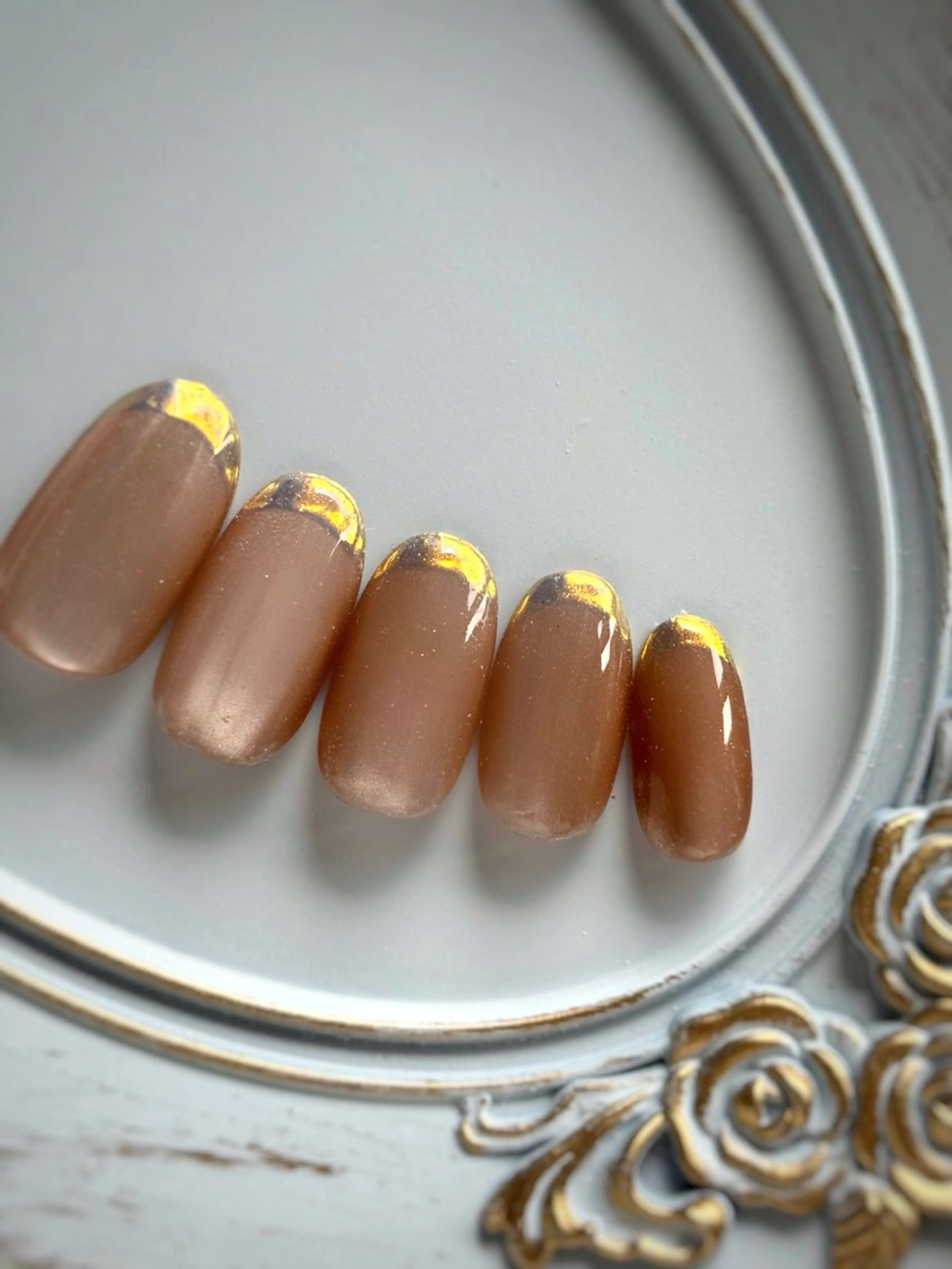 ネイル フレンチネイル マグネットネイル ミラーネイル オフィスネイル ハンドネイル FIORITURA Maikoのネイルデザイン