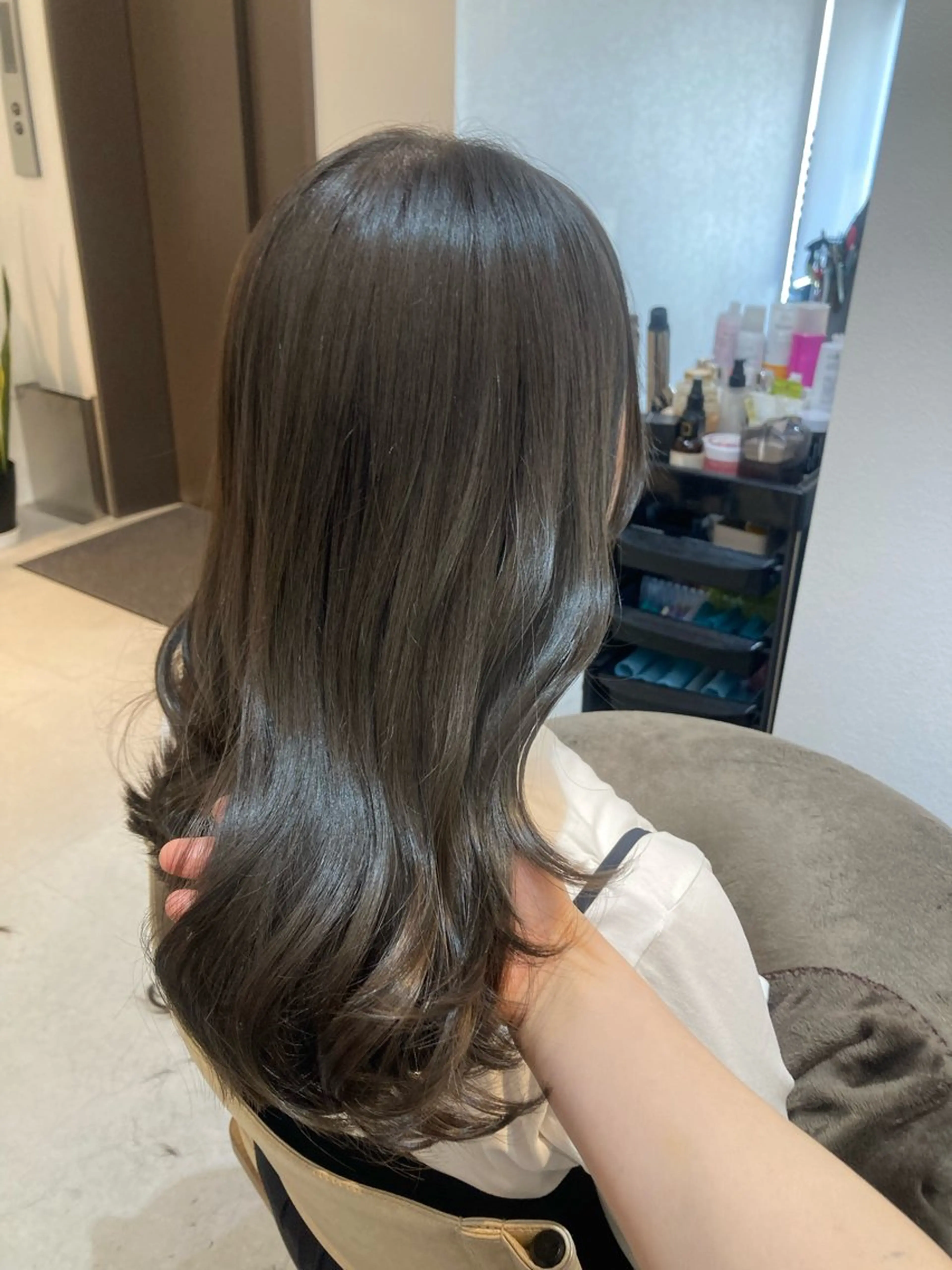 セミロング カット ヘアカラー トリートメント ✨色持ちの良い艶 カラー✨蟹江真世のヘアスタイル