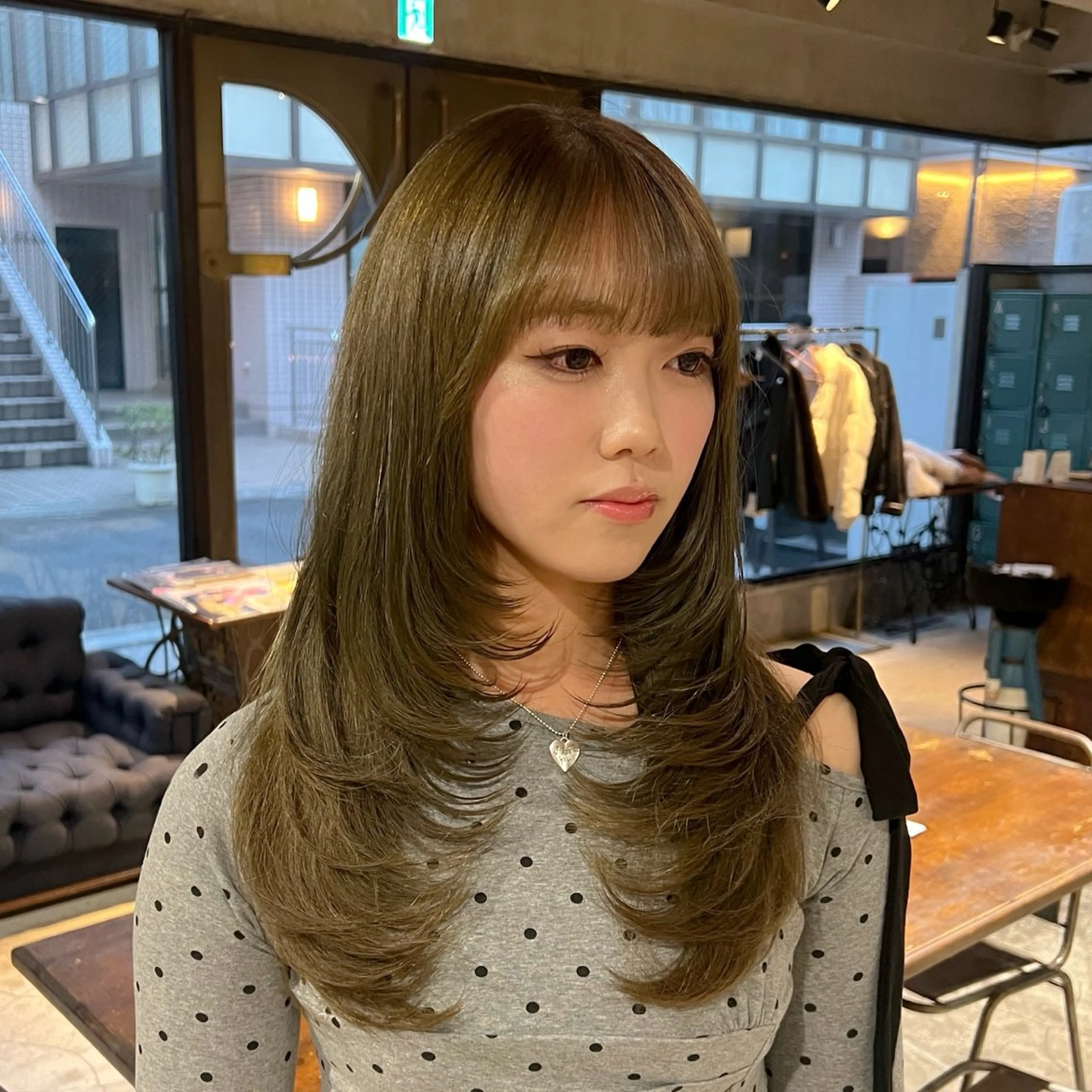 ロング カラー ヘアアレンジ アッシュ ベージュカラー ブリーチ ブラウンカラー 透明感カラー カット ヘアカラー トリートメント レイヤー/艶髪矯正 🪐takushiのヘアスタイル