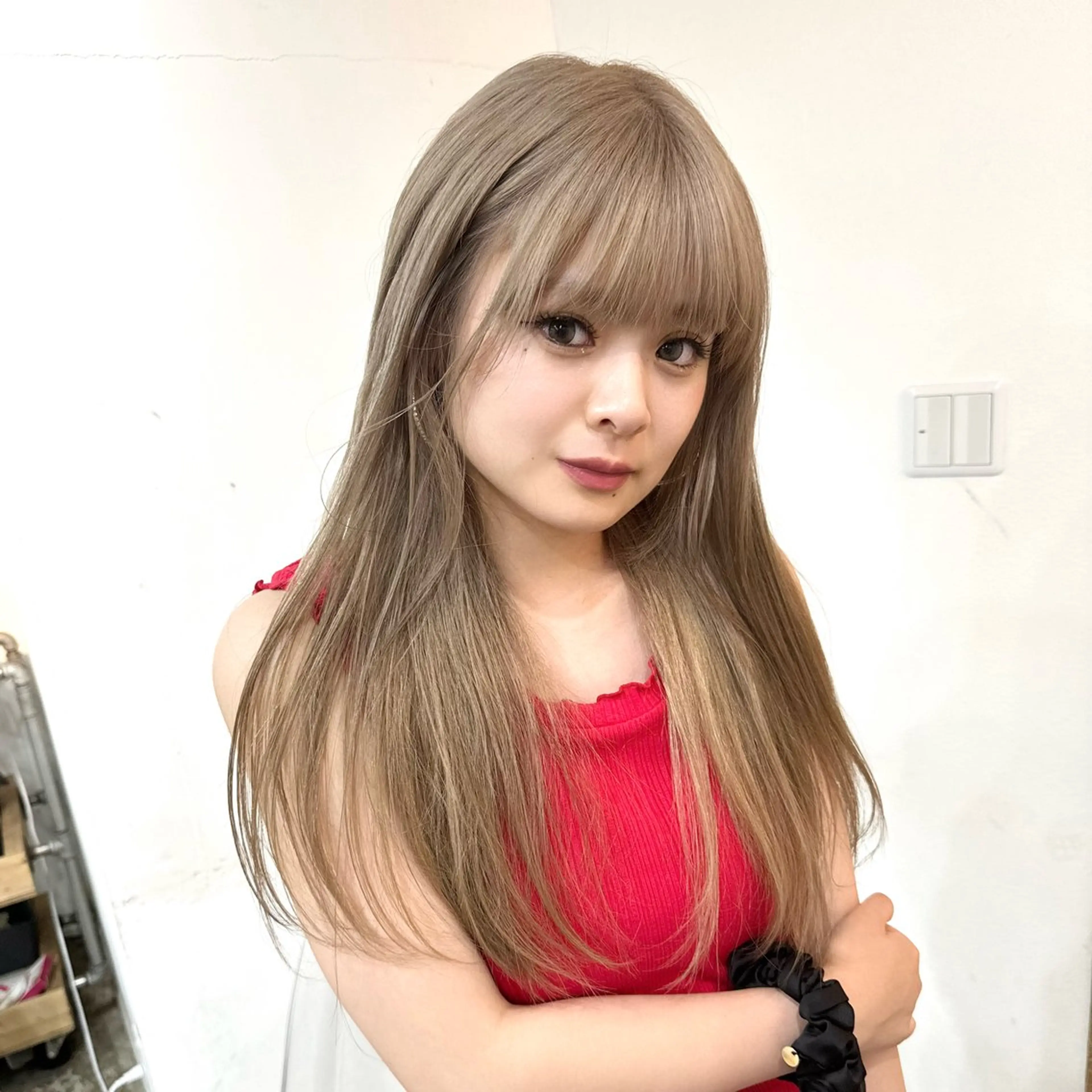 カラー ベージュカラー グレージュ ハイトーンカラー ハイトーンベージュ ミルクティーベージュ ヘアカラー トリートメント エクステモデル募集 💗大阪梅田/川上のヘアスタイル