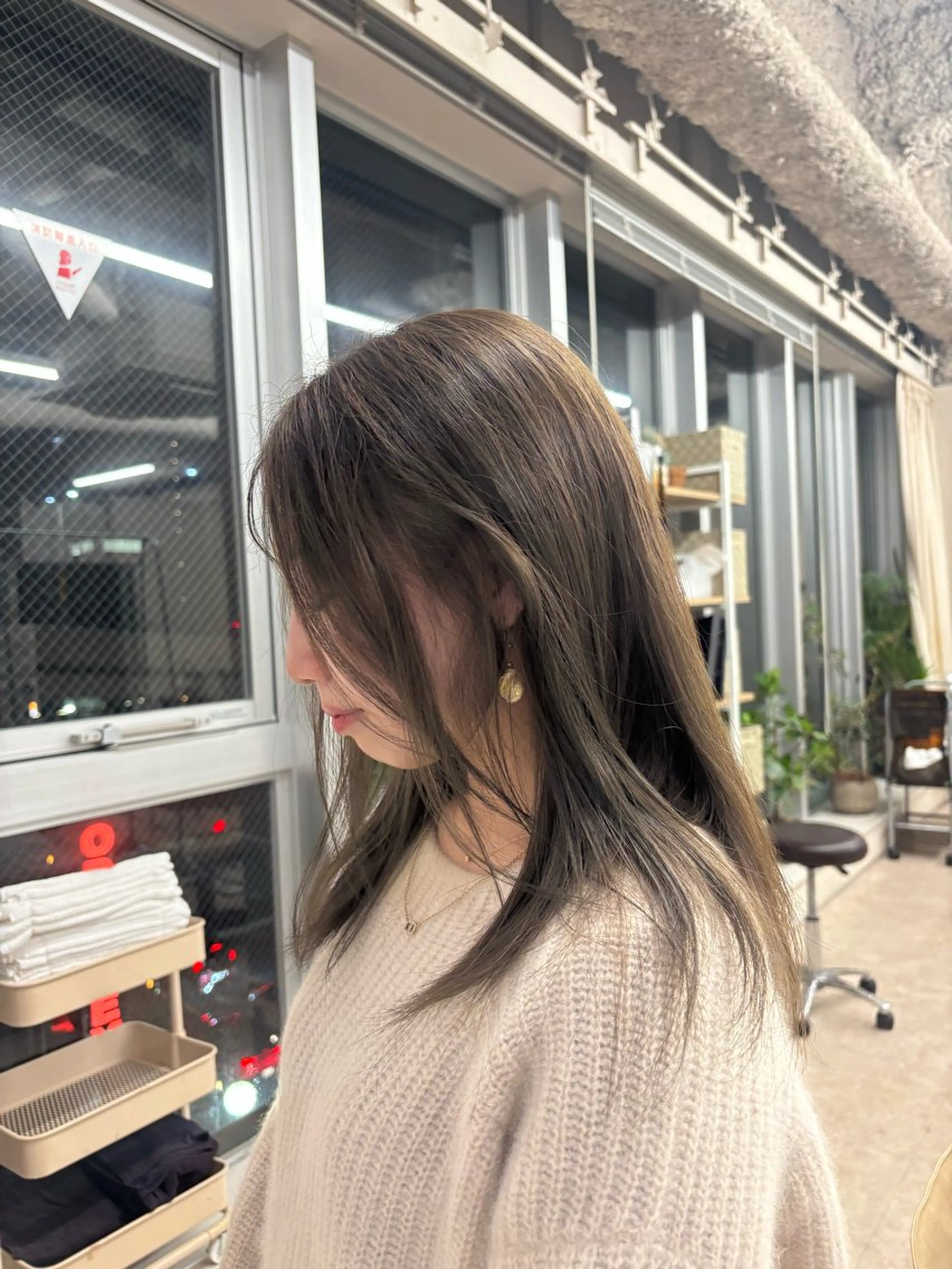 ミディアム ヘアカラー トリートメント 段野吾颯 ／ベージュカラーのヘアスタイル