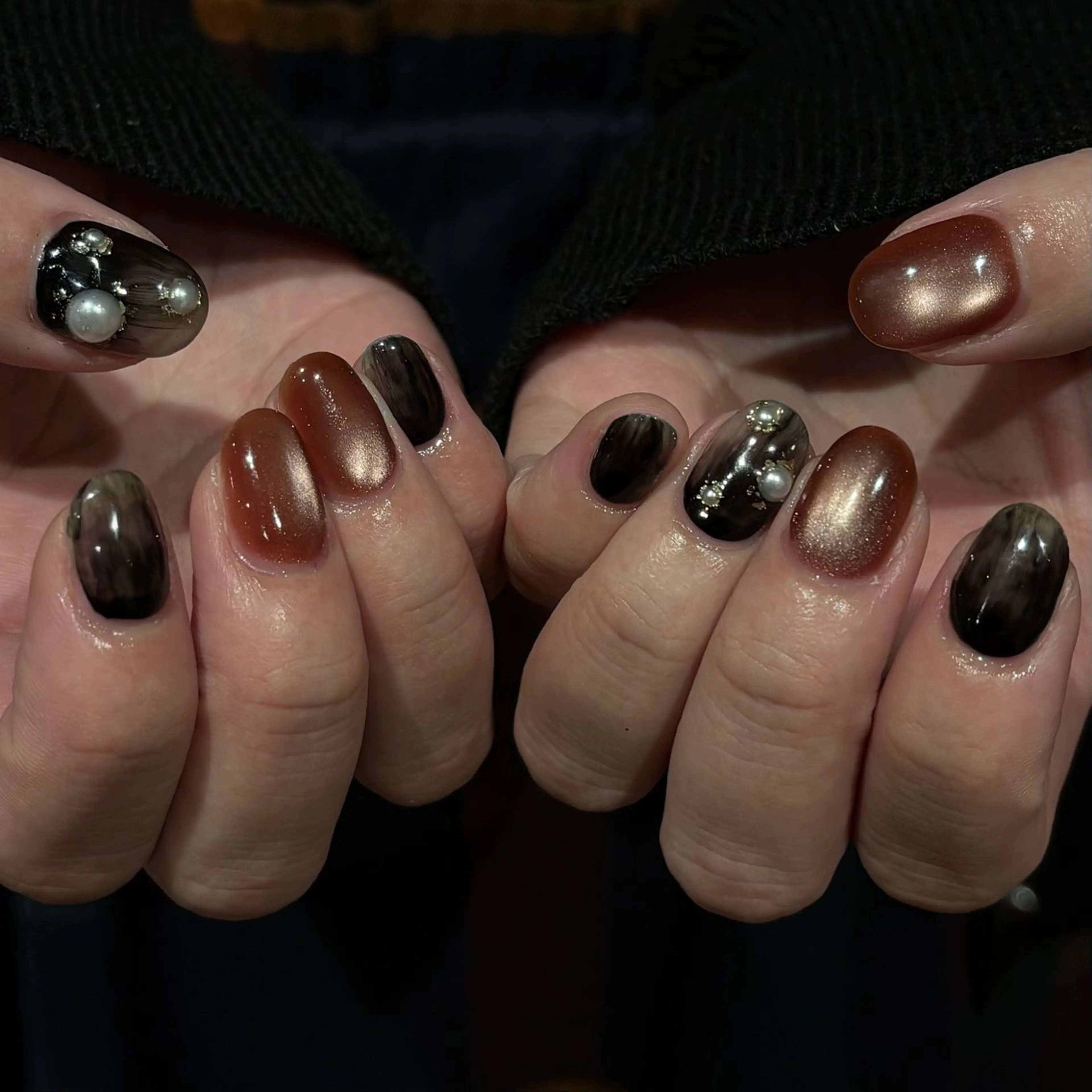 ネイル キラキラネイル マグネットネイル ニュアンスネイル 冬ネイル Bianca名駅店 安田のネイルデザイン