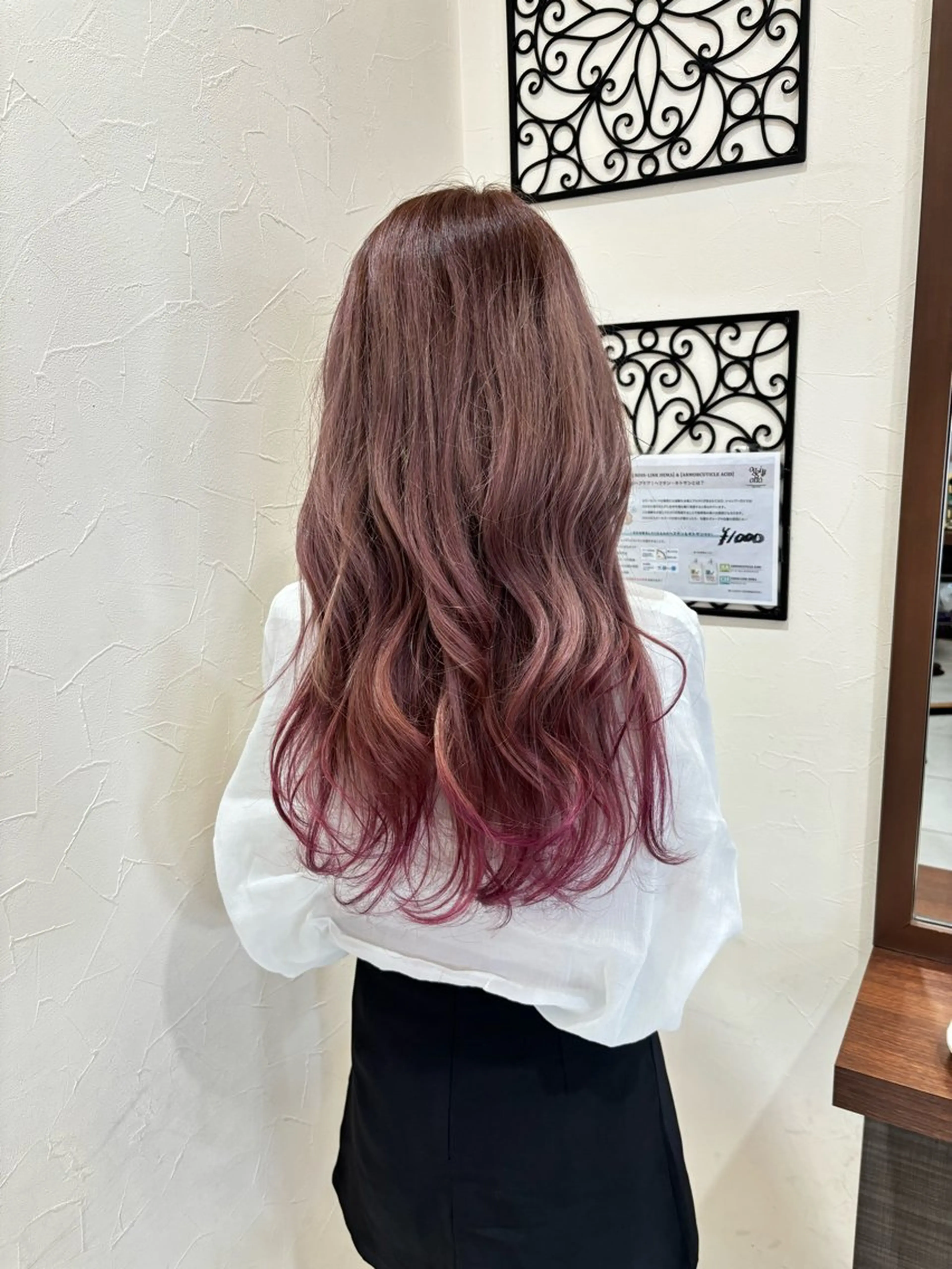 セミロング カラー ブリーチ グラデーションカラー ヘアカラー トリートメント 小野 友暉のヘアスタイル