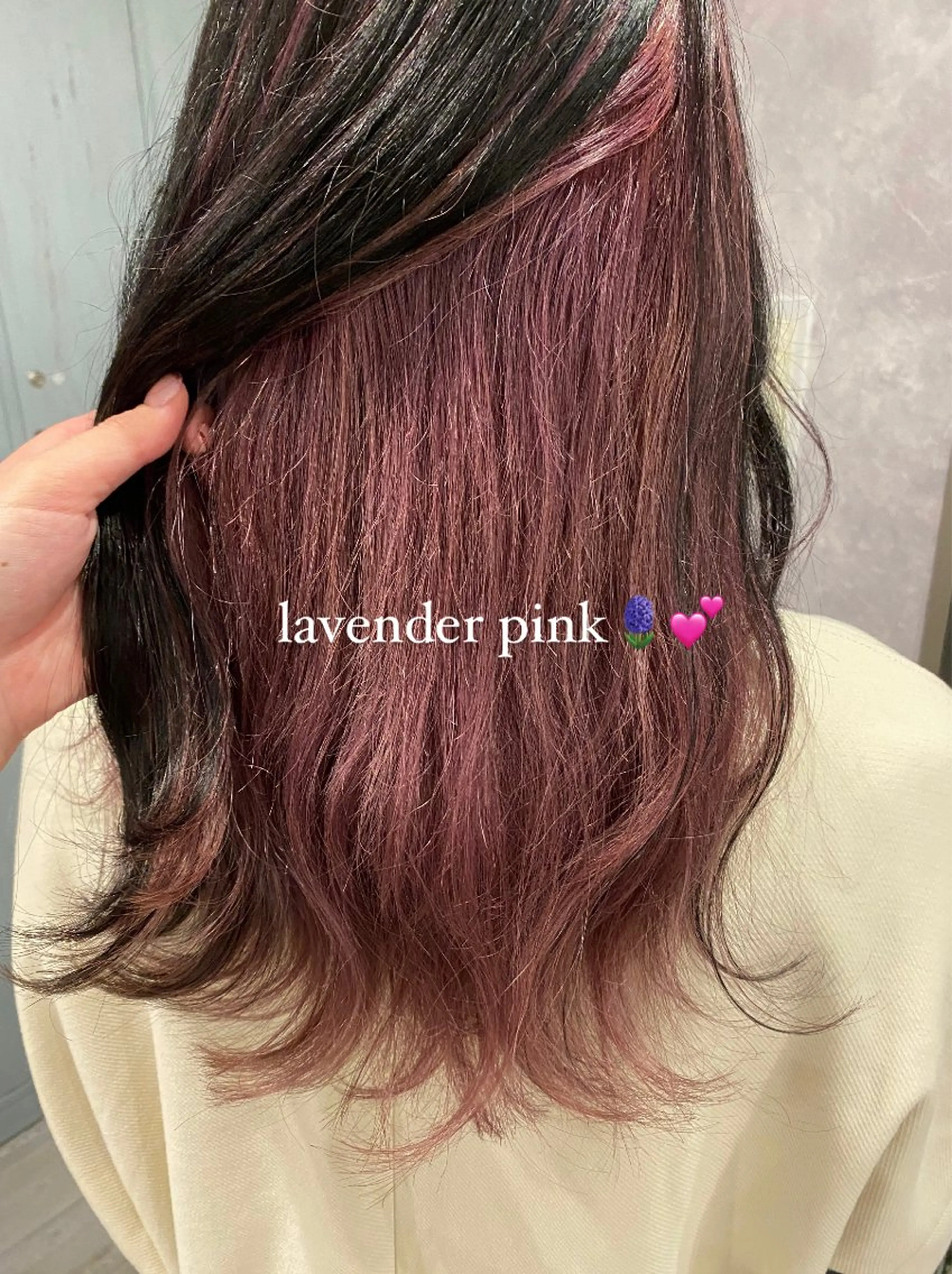 セミロング カラー ヘアアレンジ ブリーチ ラベンダーカラー ラベンダーピンク ピンクカラー カット ヘアカラー トリートメント 🥀暖色韓国ヘア💕 保科侑花のヘアスタイル