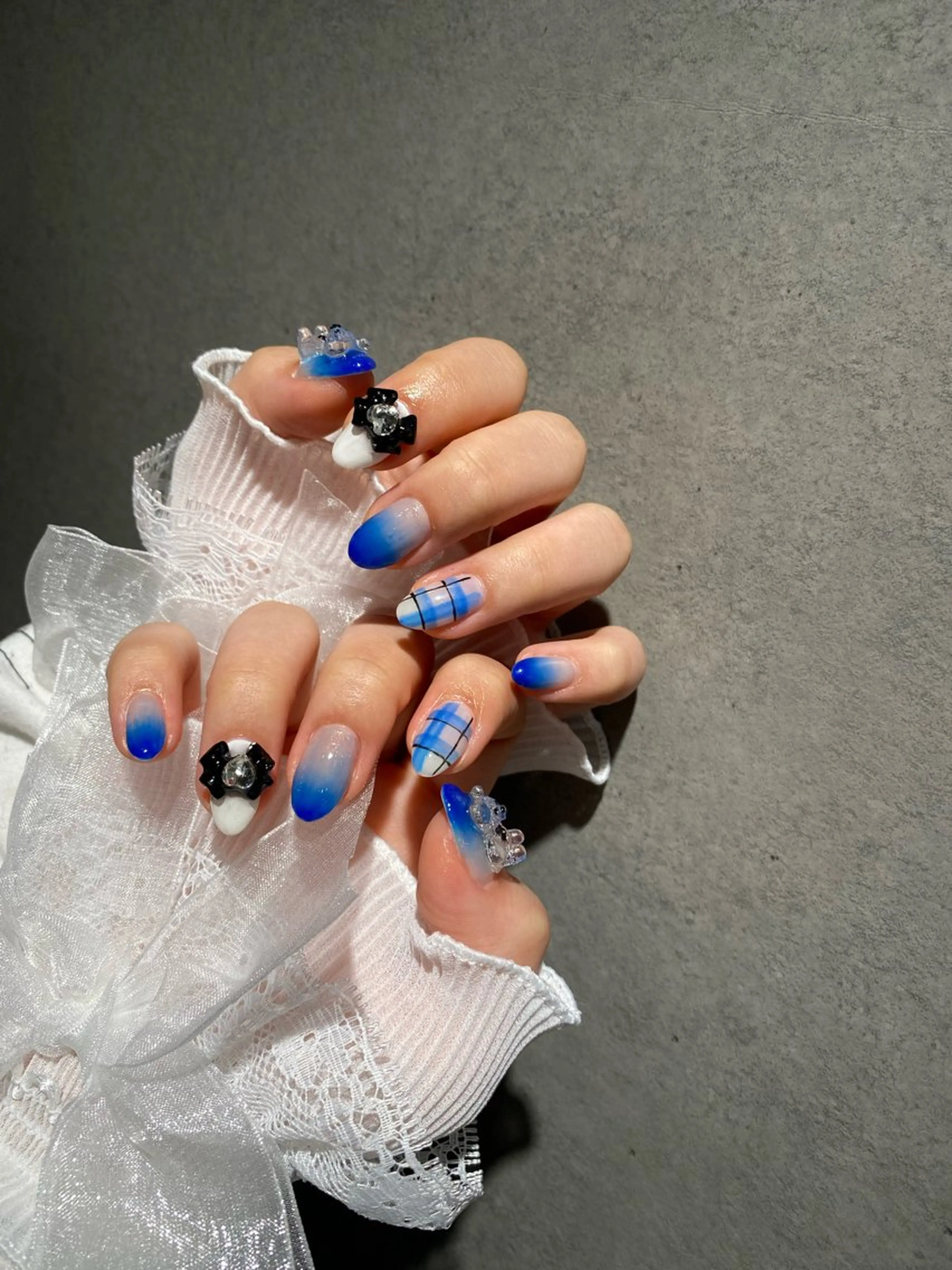 ネイル I-nailロング /ワンホン/キラキラのネイルデザイン