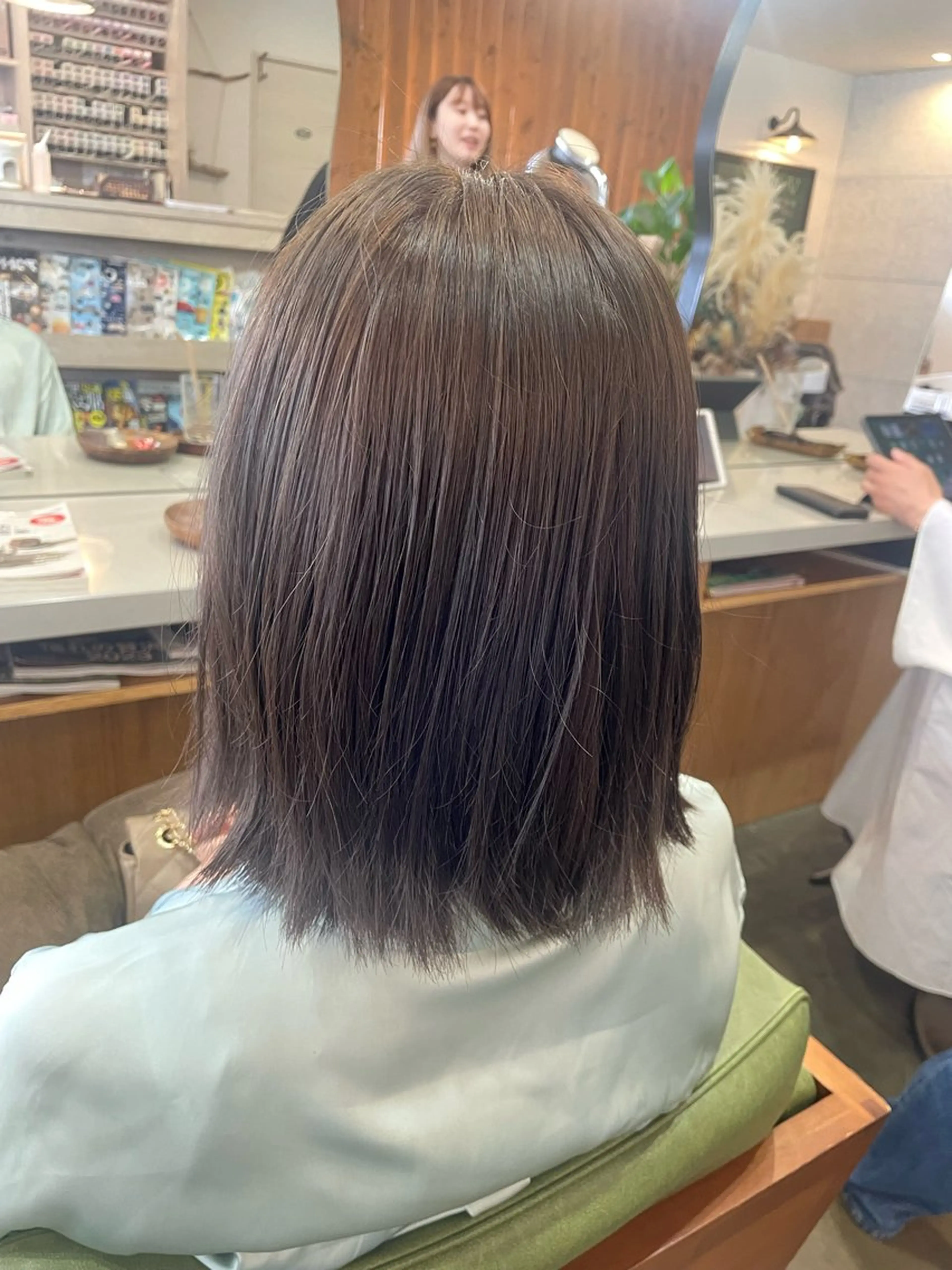 ミディアム カラー カット トリートメント Vivo hair & marché所属・タナカ ネネのヘアスタイル