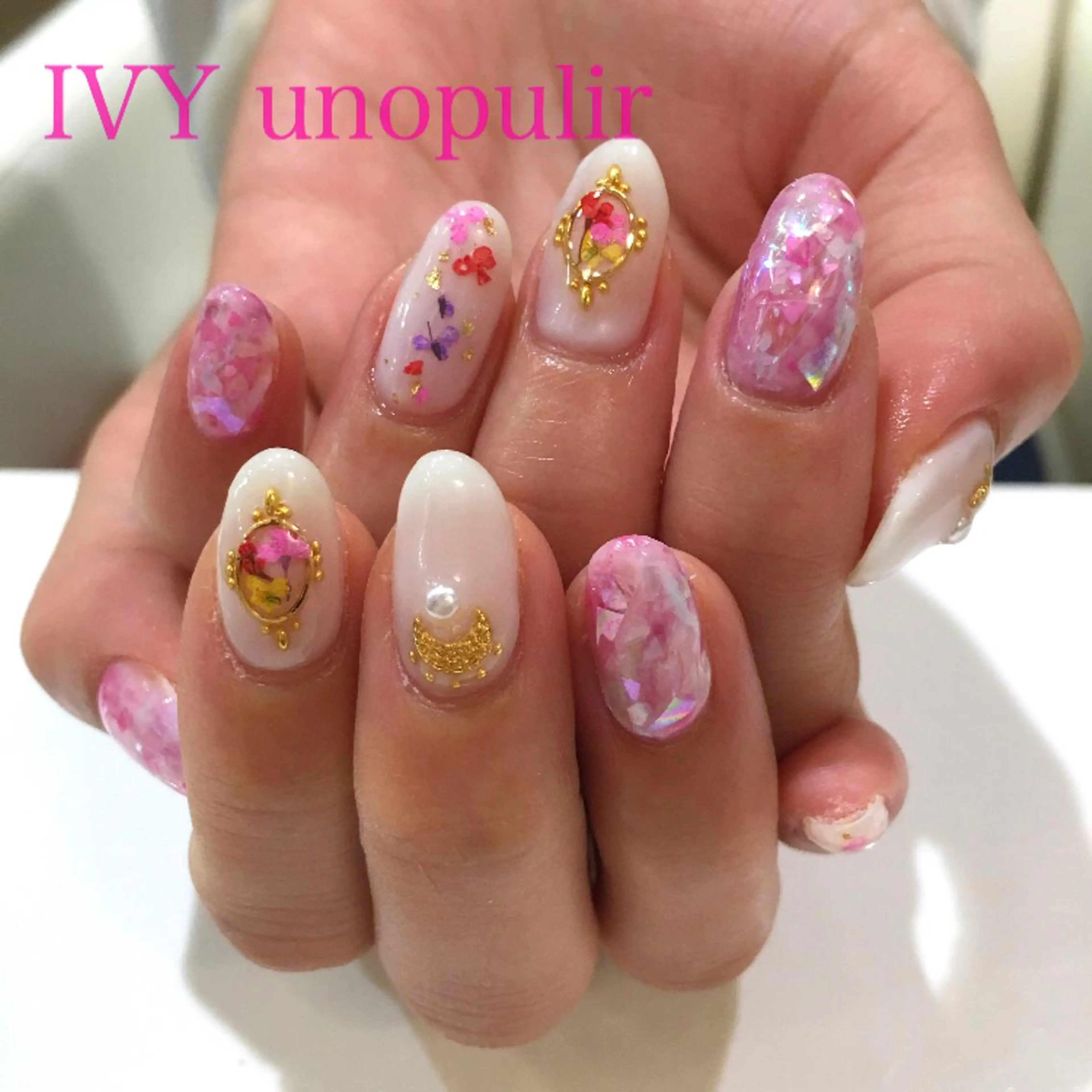 ネイル アートネイル アンドルーチェ スクールのマツエク・マツパデザイン