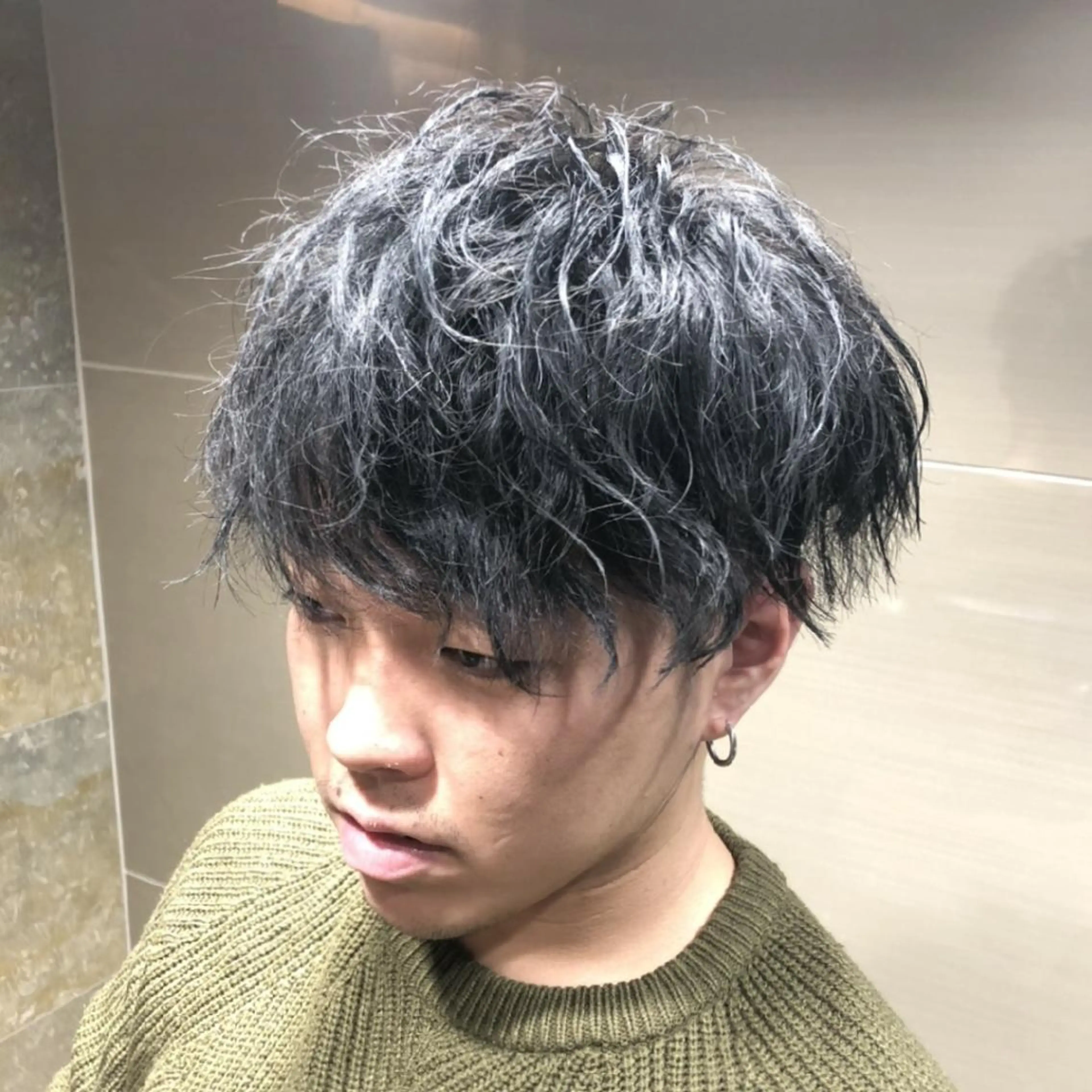 ミディアム パーマ ミディアムパーマ ツイストスパイラルパーマ スパイラルパーマ 餘野 翔舞のヘアスタイル