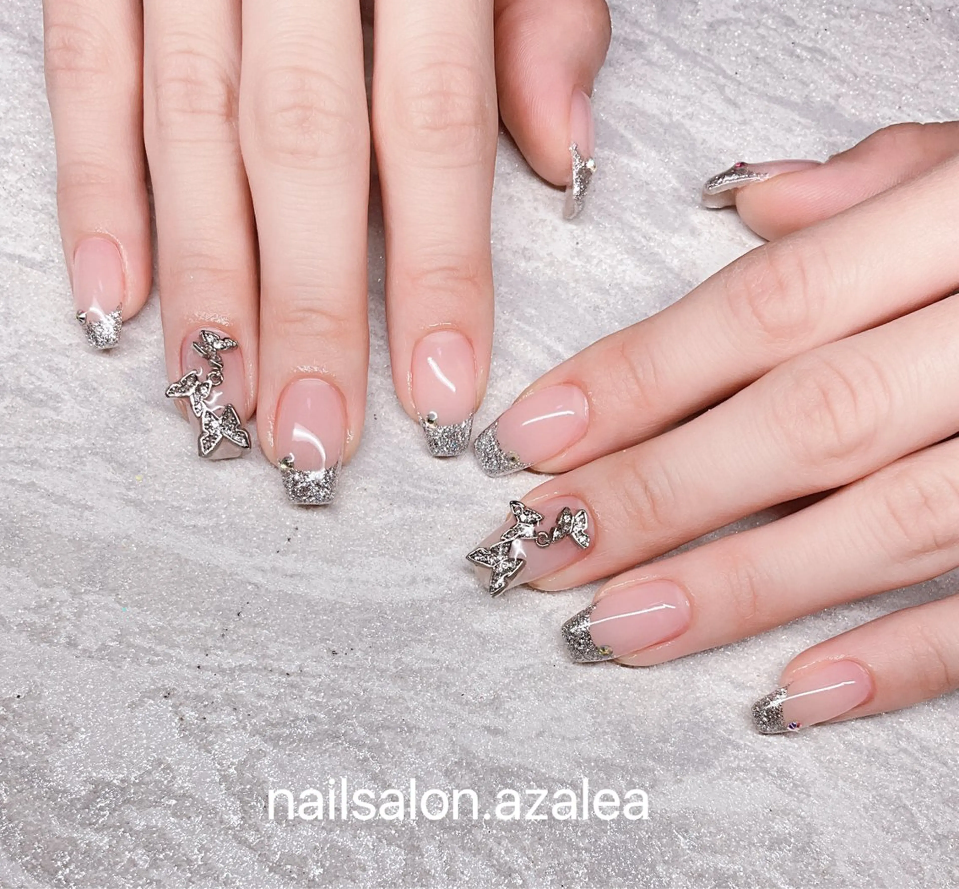 ネイル ハンドネイル R inのネイルデザイン