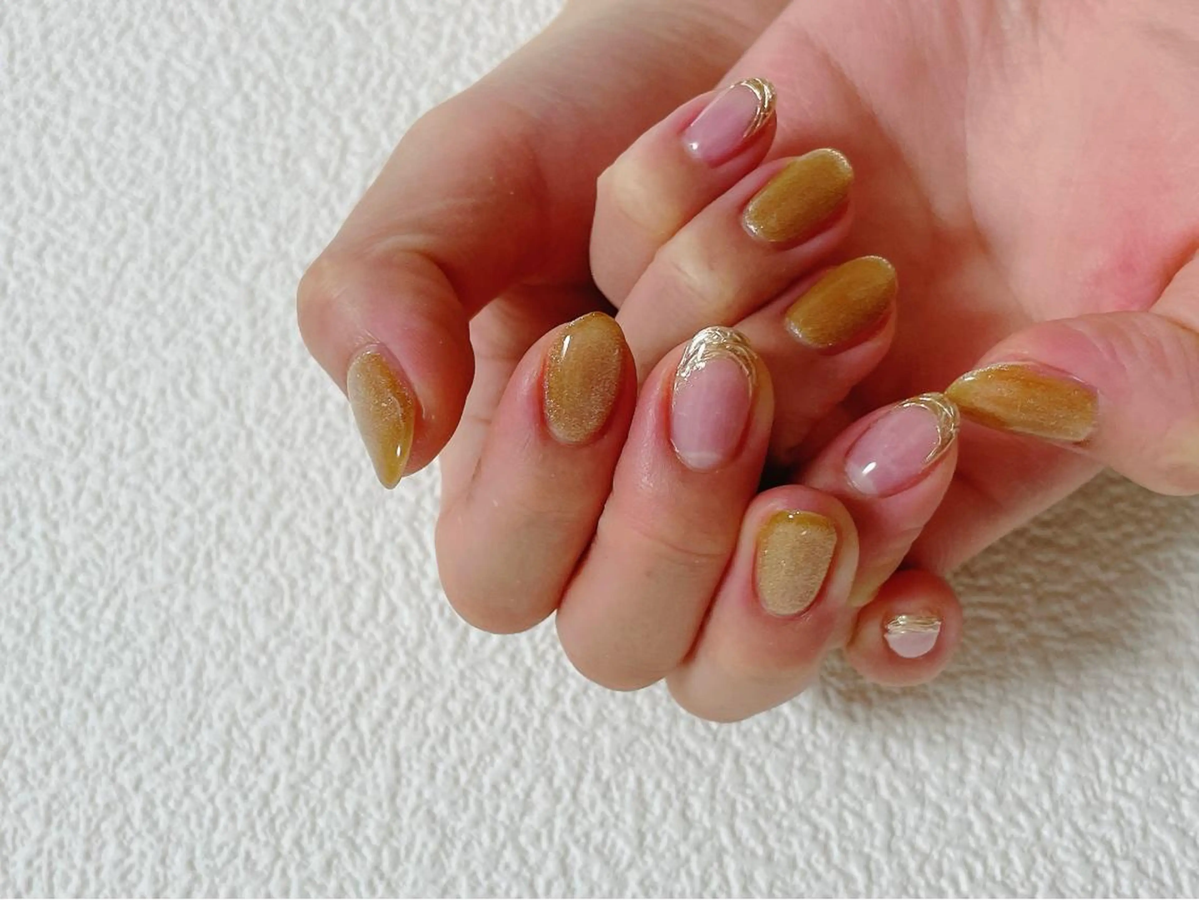 ネイル オーロラネイル フラワーネイル フットネイル フレンチネイル ジェルネイル mogunail &blowのネイルデザイン