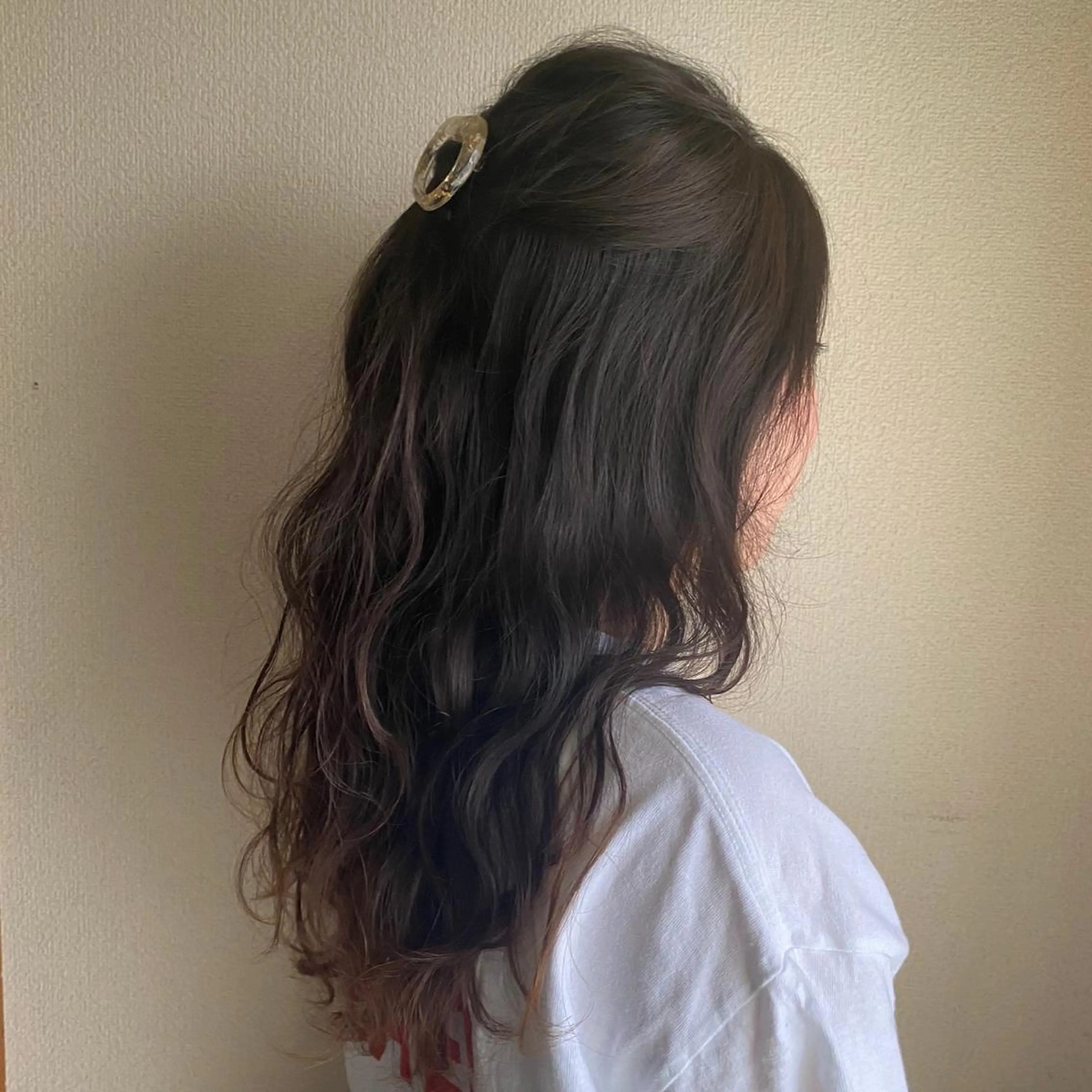 ロング 小川 愛美のヘアスタイル
