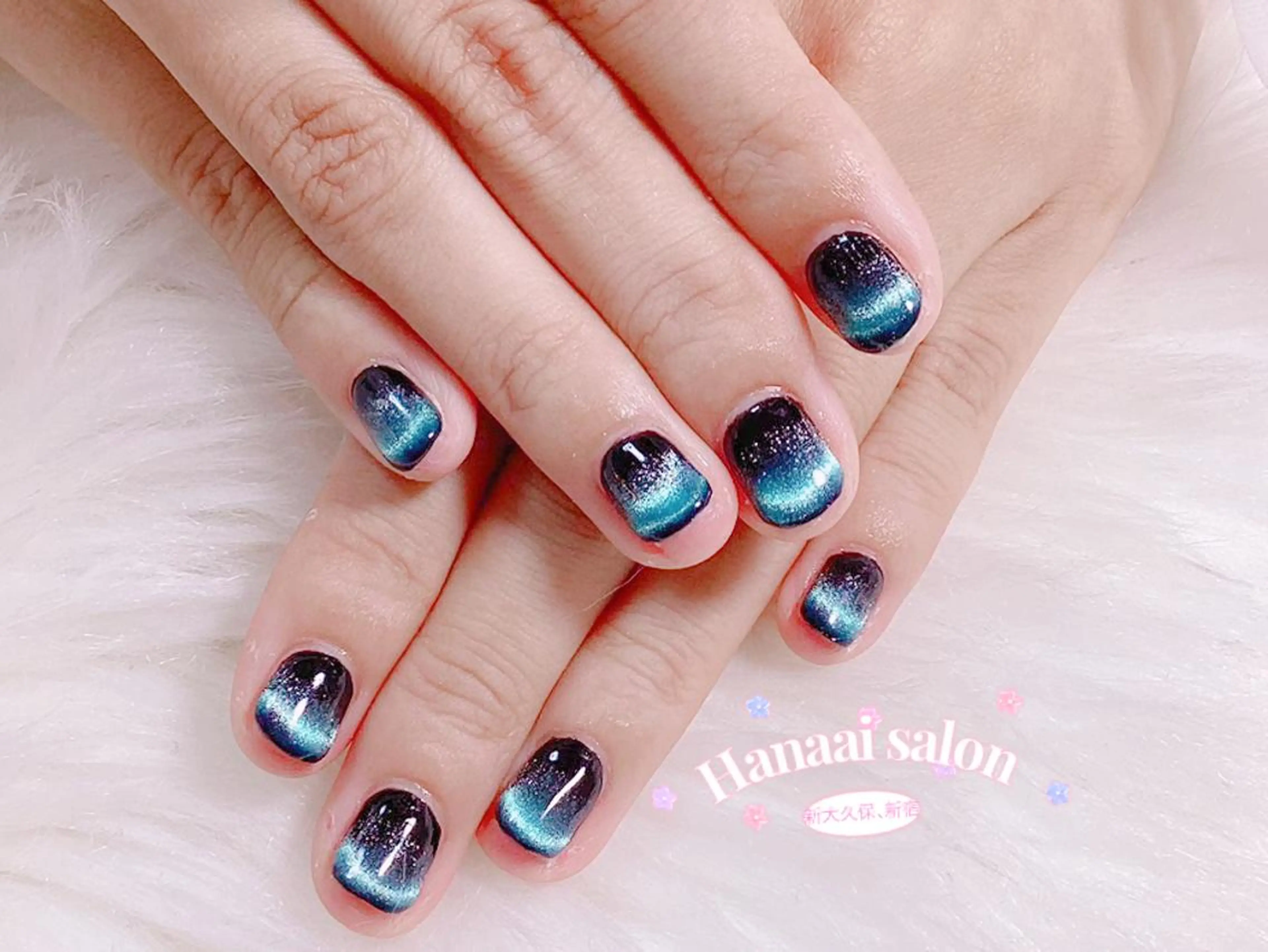 ネイル アートネイル フラッシュネイル フットネイル ジェルネイル グラデーション 藤本 彩花のネイルデザイン
