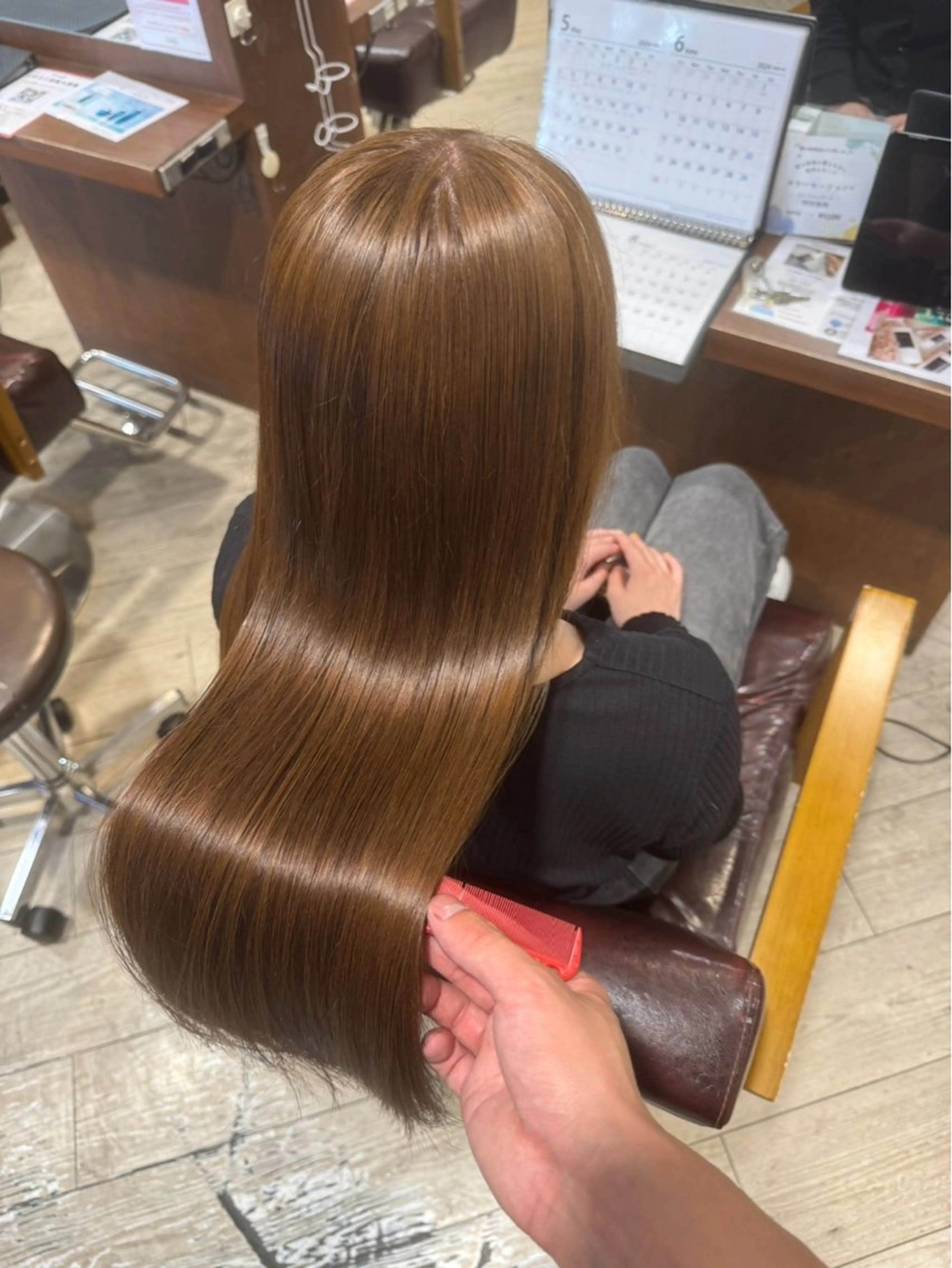 ロング 髪質改善 ヘアカラー LUPI 白神のヘアスタイル