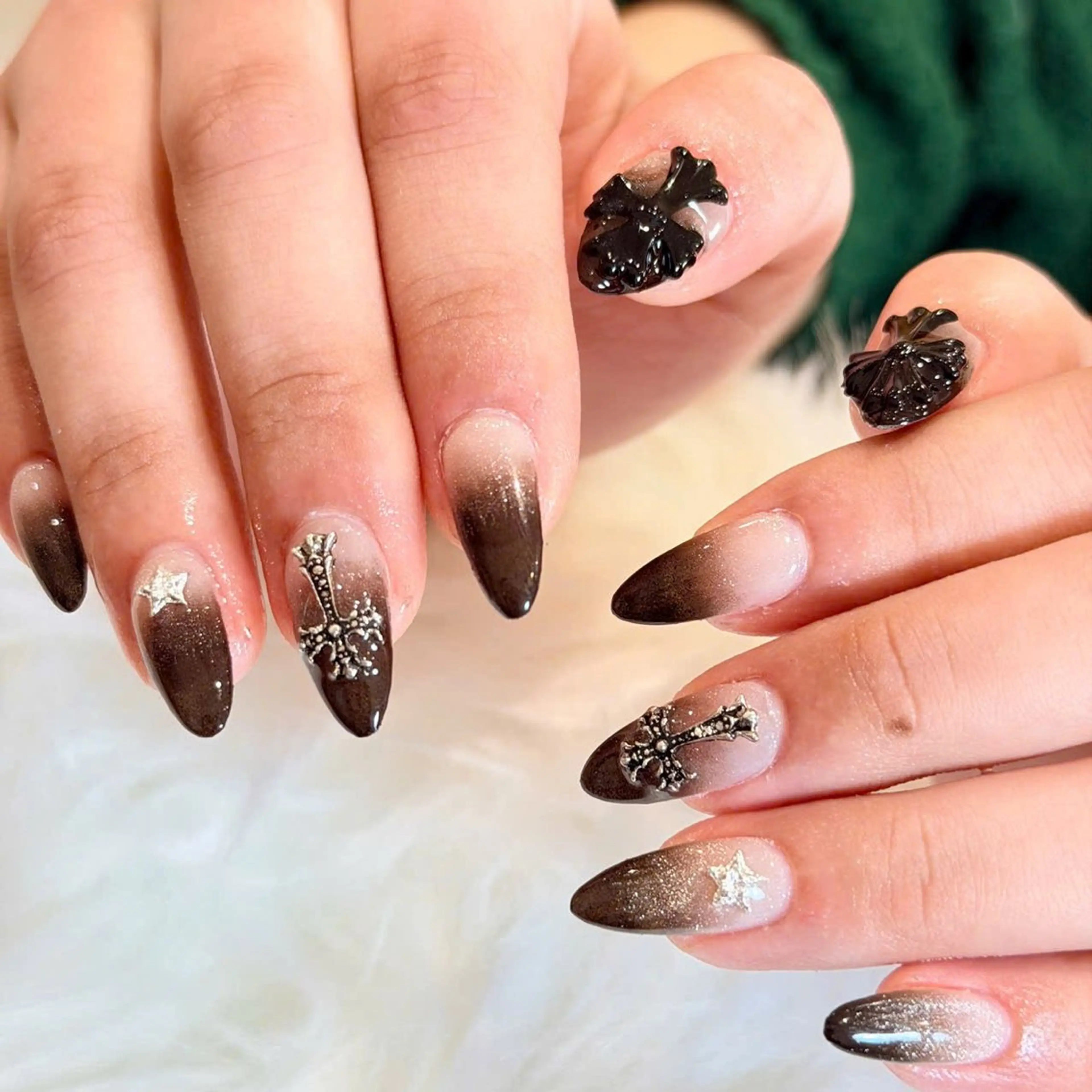 ネイル 持ち込み オフィスネイル シンプルネイル ハンドネイル Anmi Nailのネイルデザイン