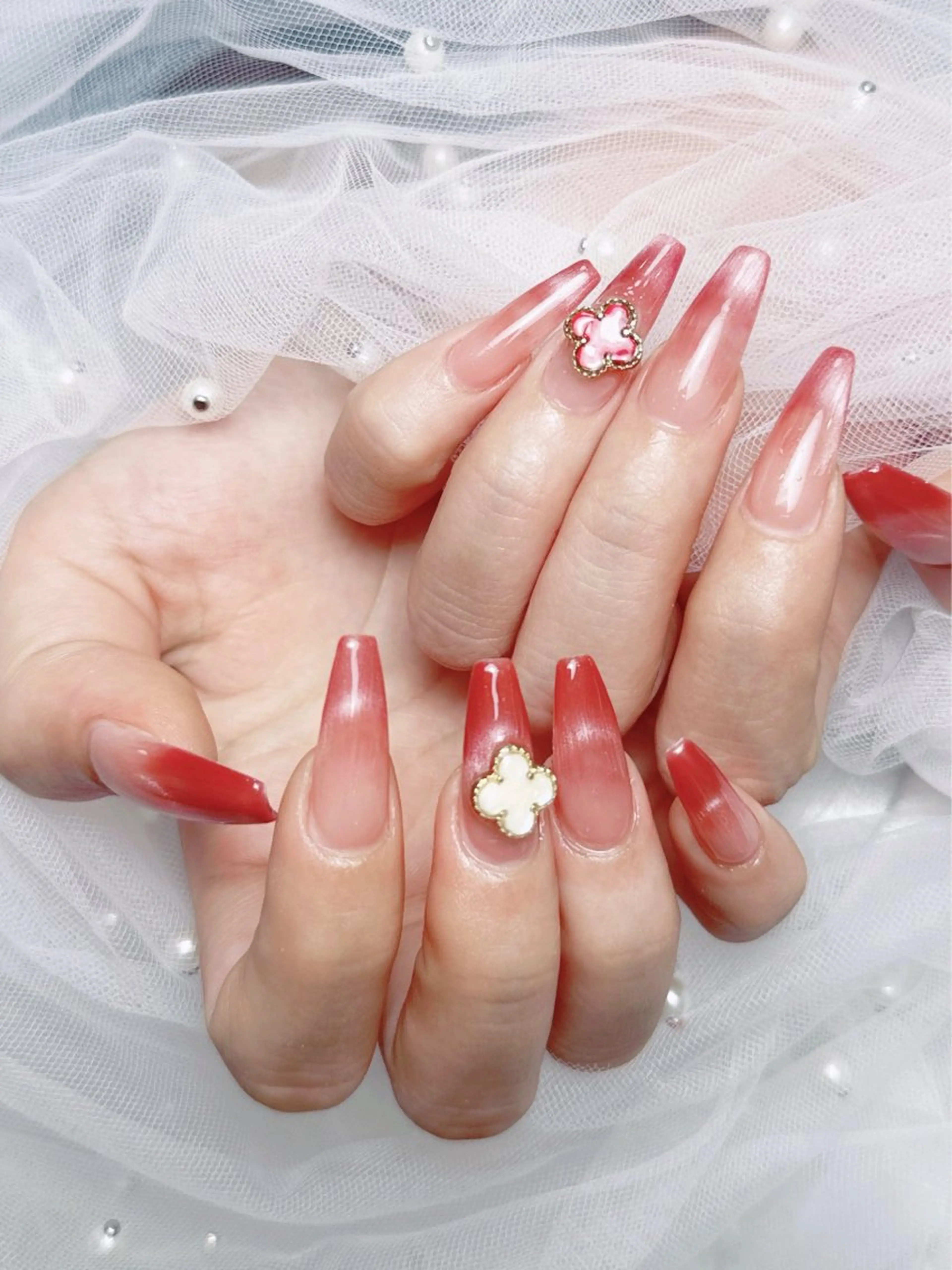 ネイル フレンチネイル ジェルネイル ハート 韓国ネイル マグネットネイル ハンドネイル ネイルサロン lotusのネイルデザイン