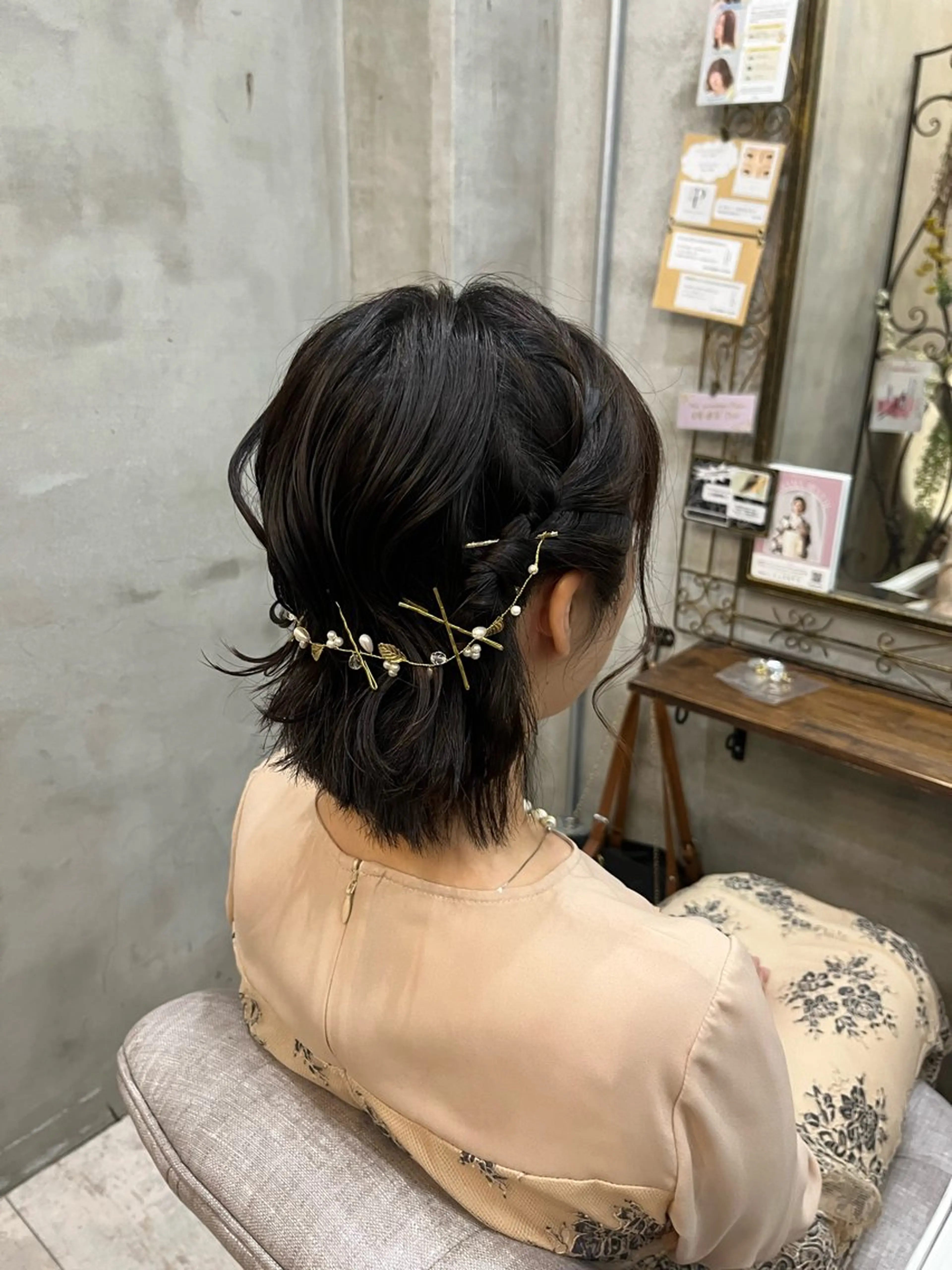 ミディアム ヘアアレンジ ハーフアップ ヘアセット 艶髪/ハイトーン/ ヘアセット/モエノのヘアスタイル