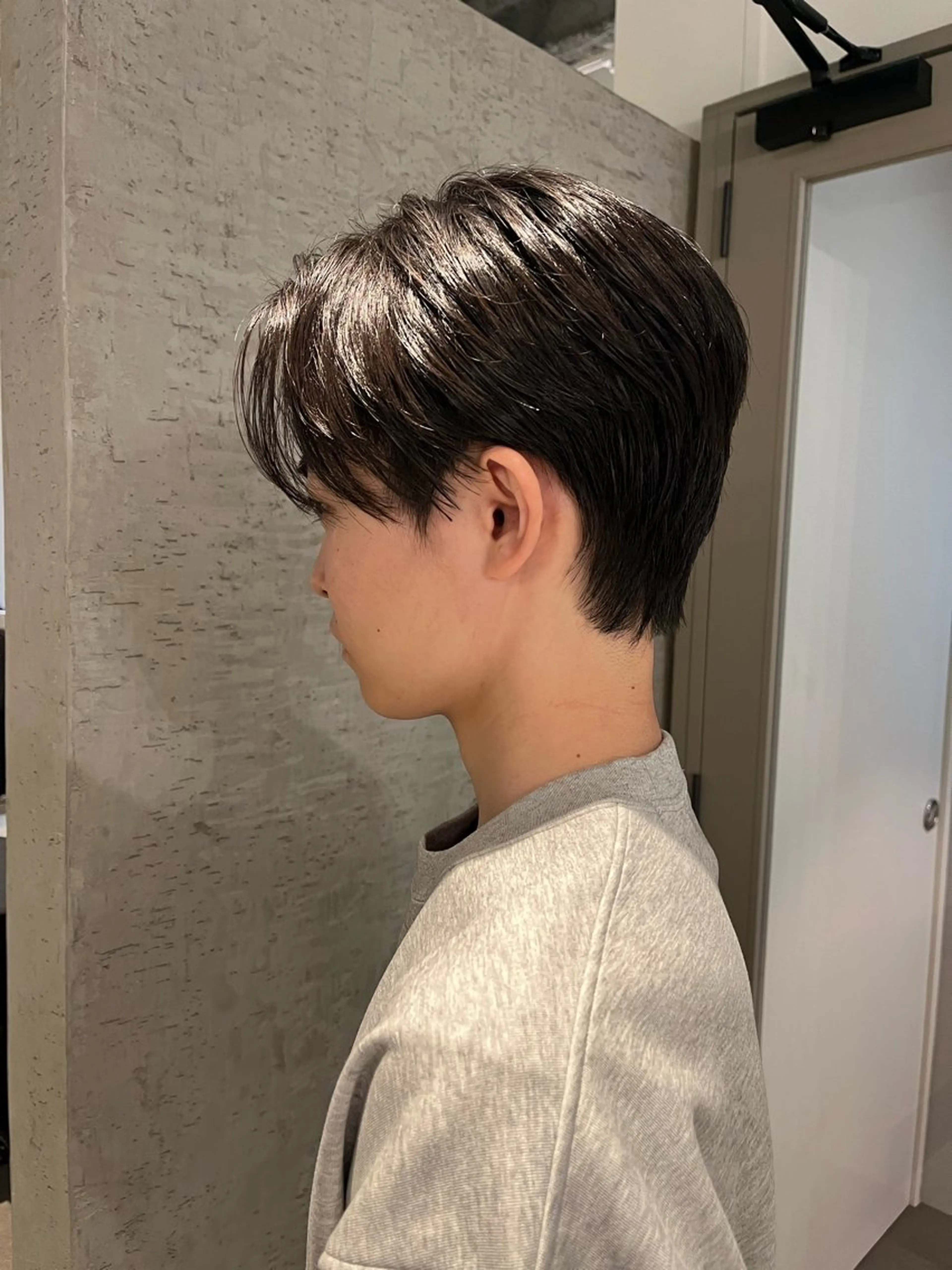 ショート メンズ センターパート ハイトーン/髪質改善 ダブルカラー/名古屋のヘアスタイル