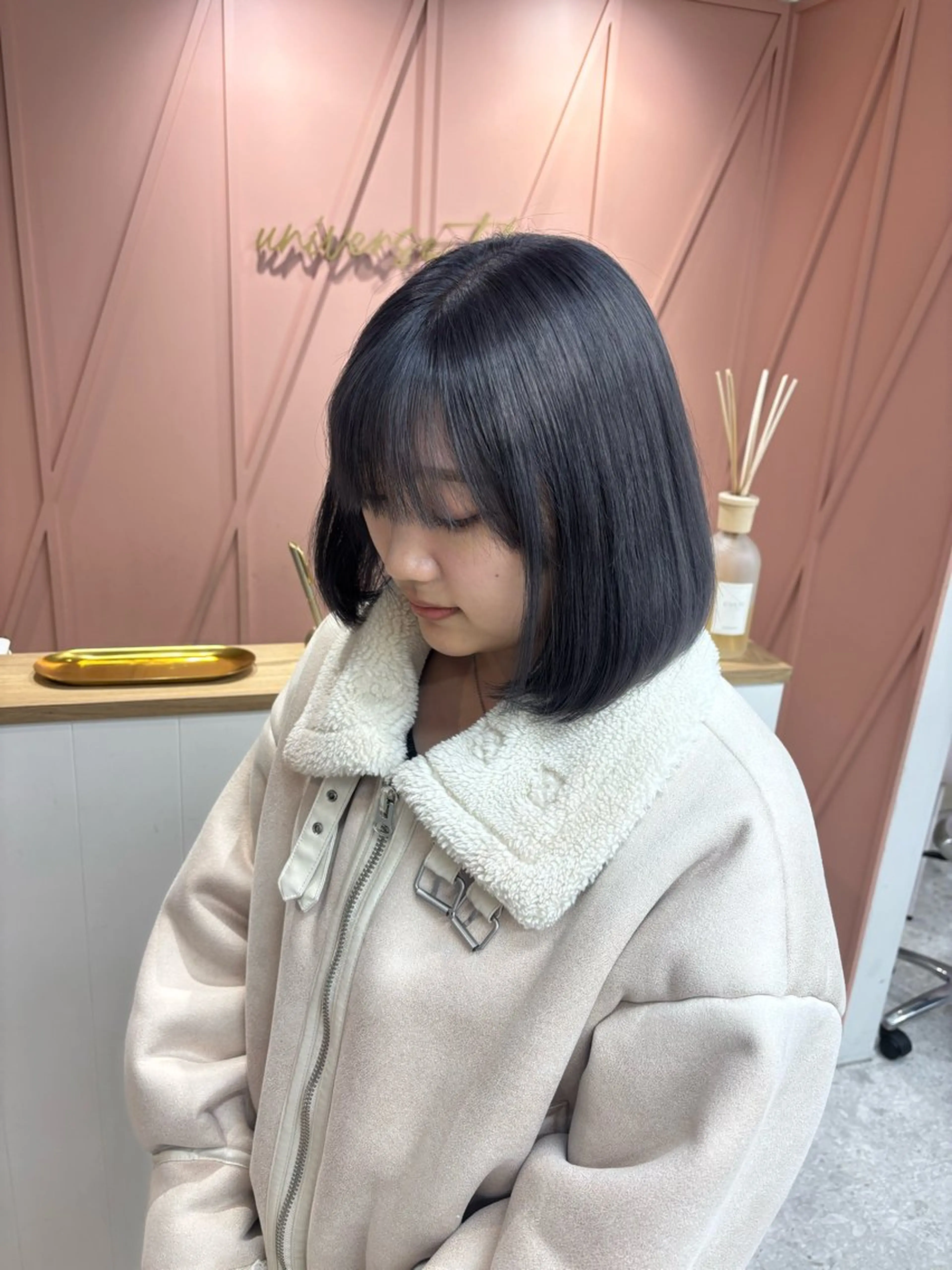 ショート カラー ブリーチ ダブルカラー ヘアカラー トリートメント universe Mizuki🎀のヘアスタイル