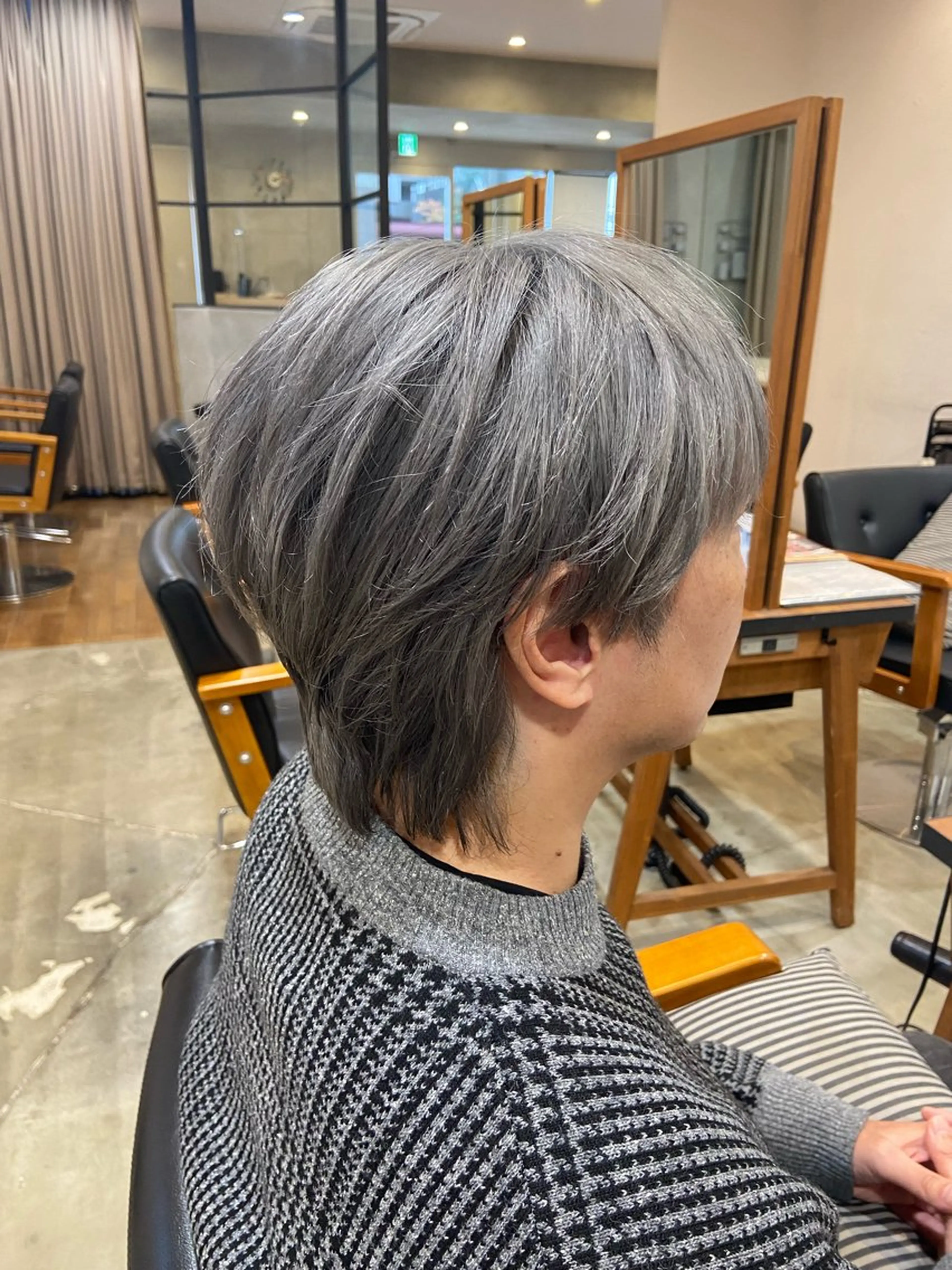 メンズ ブリーチなし透明感 カラー✨山仲絢圭のヘアスタイル