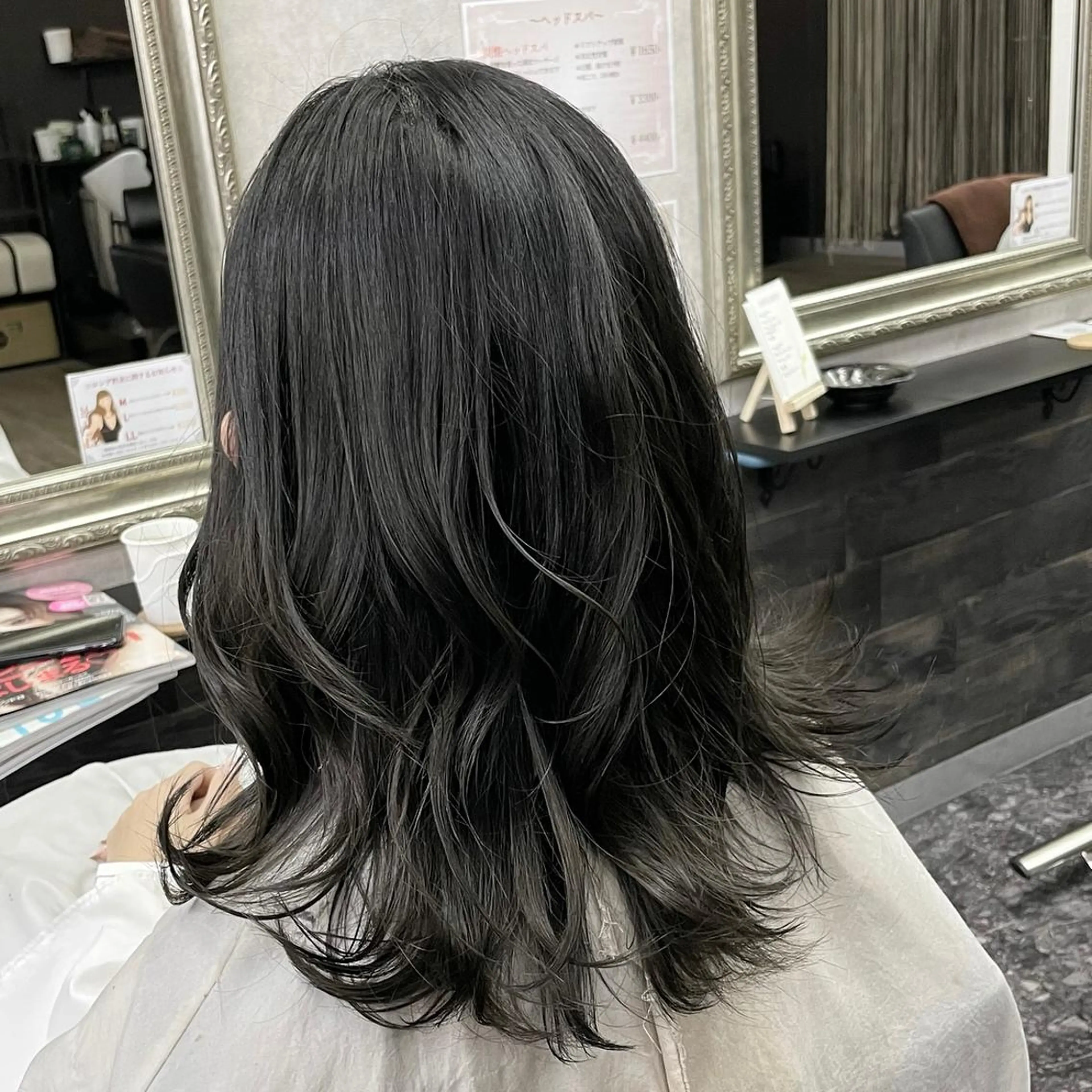 ミディアム カラー N-plants 楓のヘアスタイル