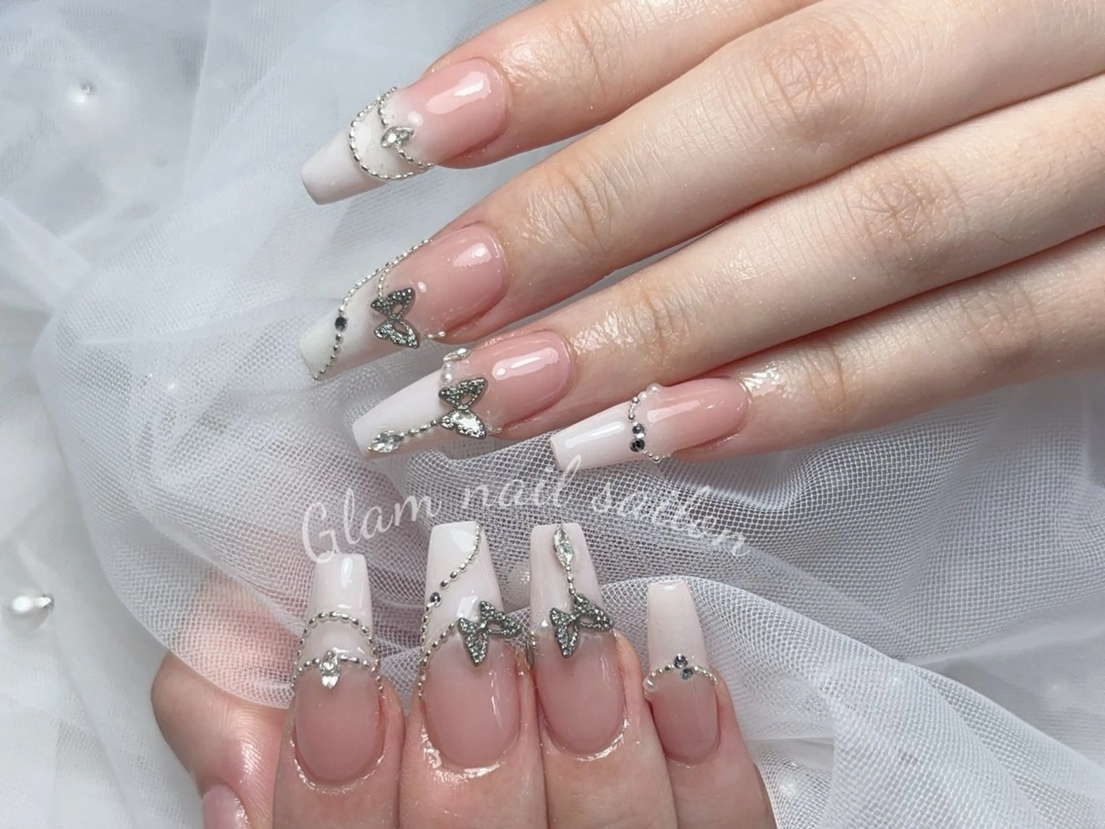 ネイル エツメ💅 長さだし🎀デザインのネイルデザイン