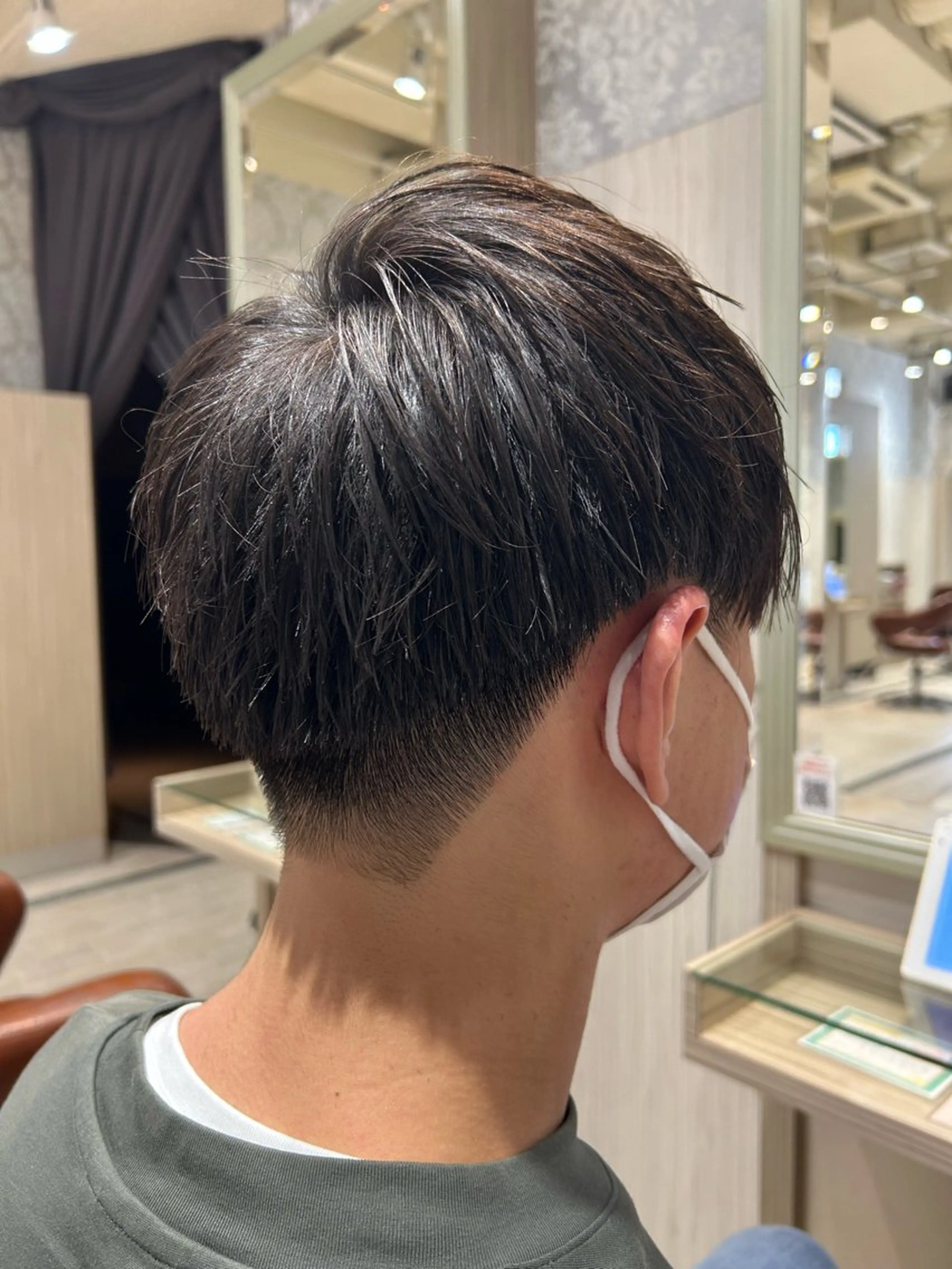 ショート メンズ 一戸 拓斗のヘアスタイル