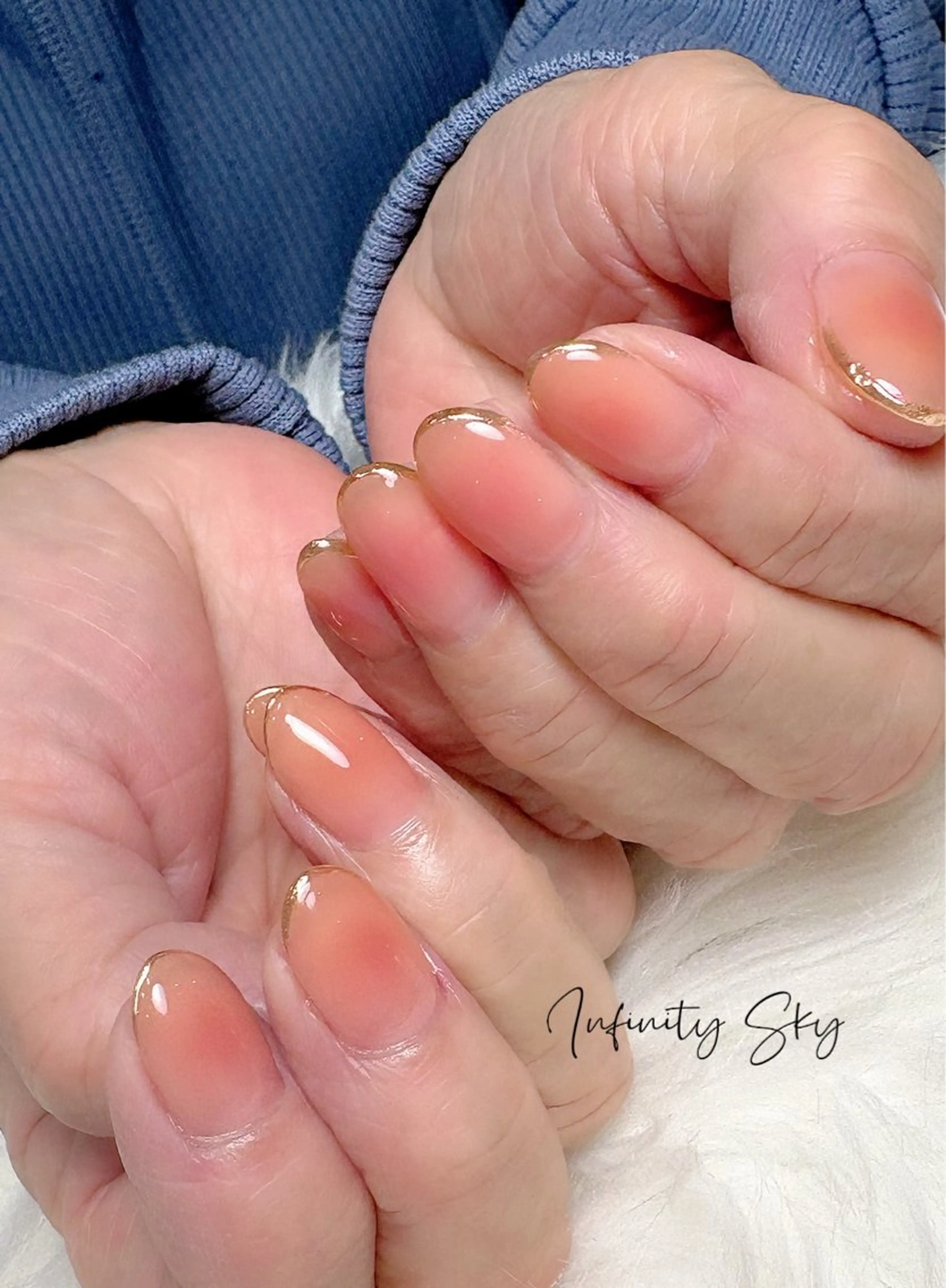 ネイル チークネイル infinity skyのネイルデザイン