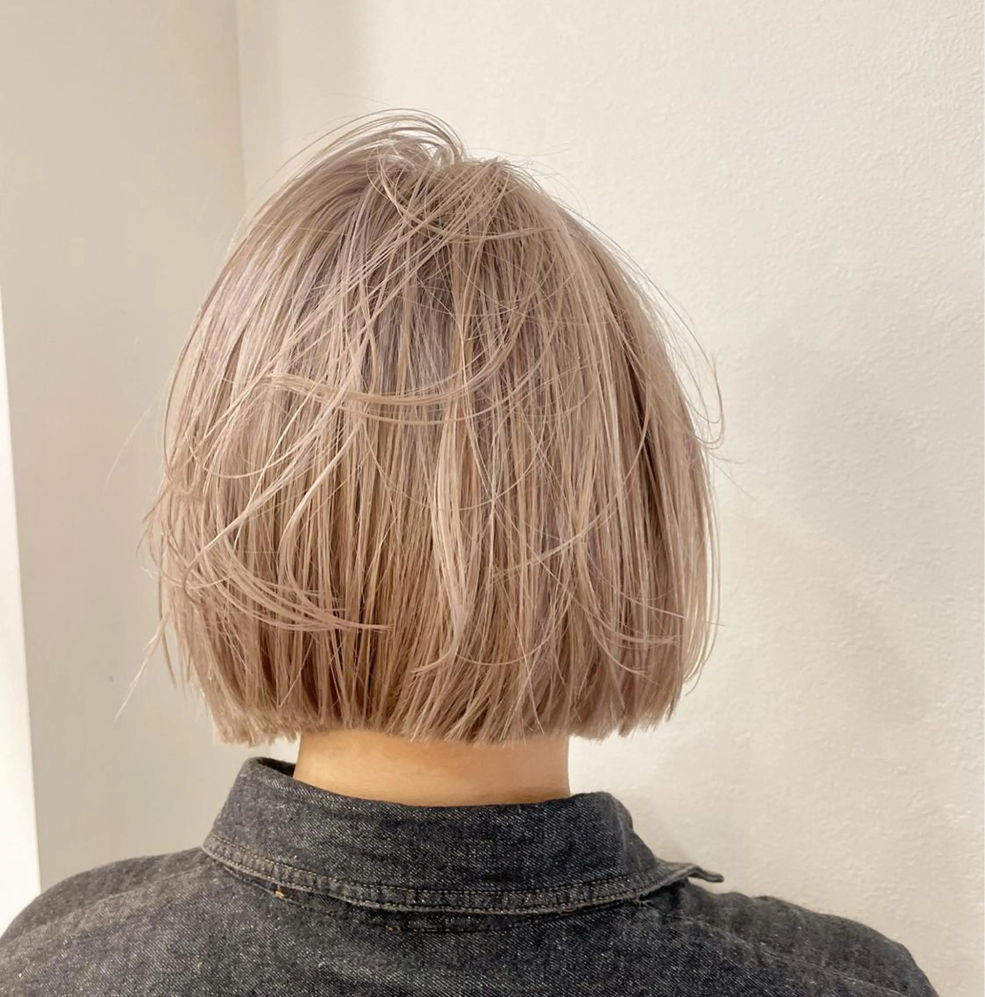 ショート ボブ TOI所属・内野 龍海 / レイヤーカットのヘアスタイル