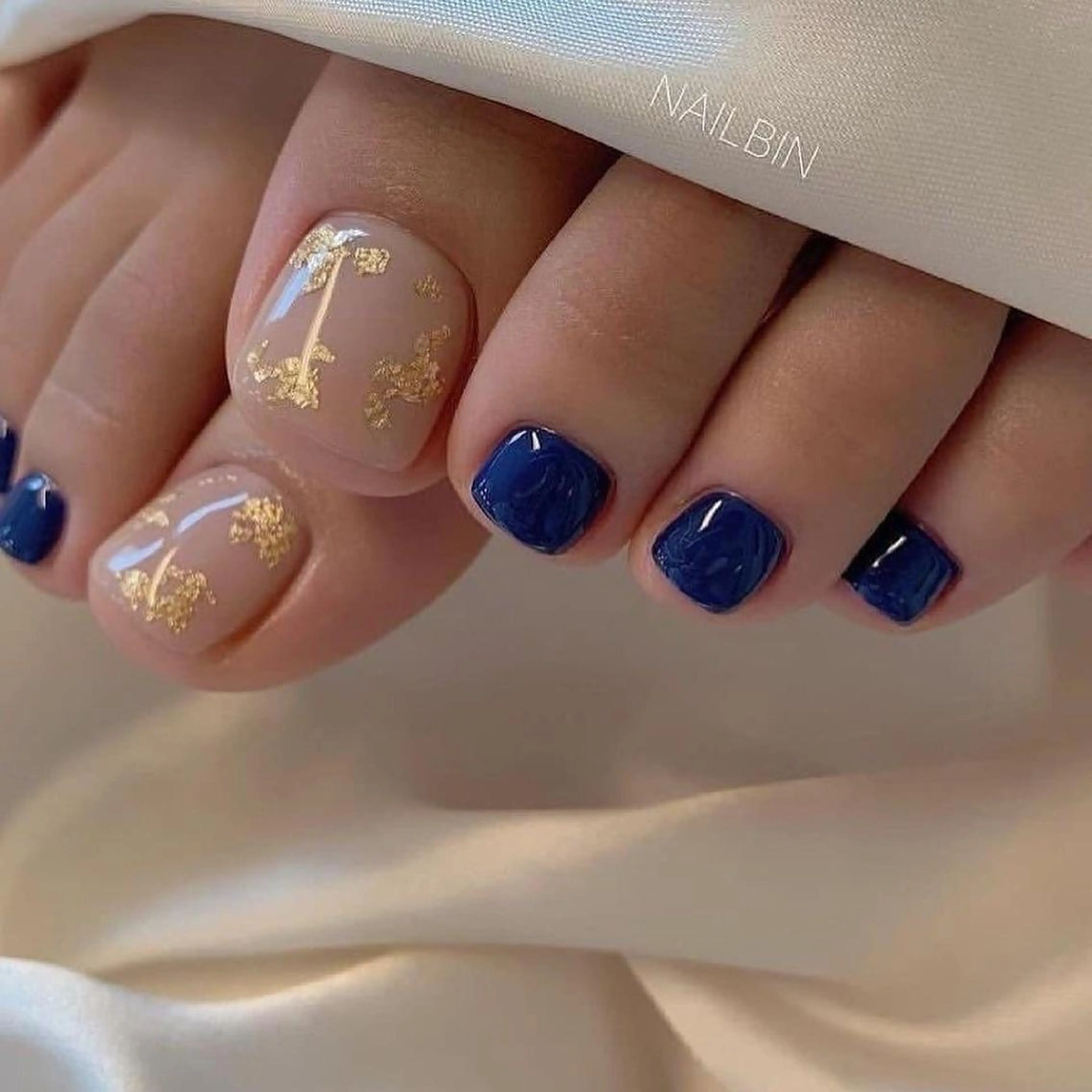 ネイル チークネイル フラッシュネイル フットネイル ジェルネイル マグネットネイル MaiBeauty HaNaのネイルデザイン
