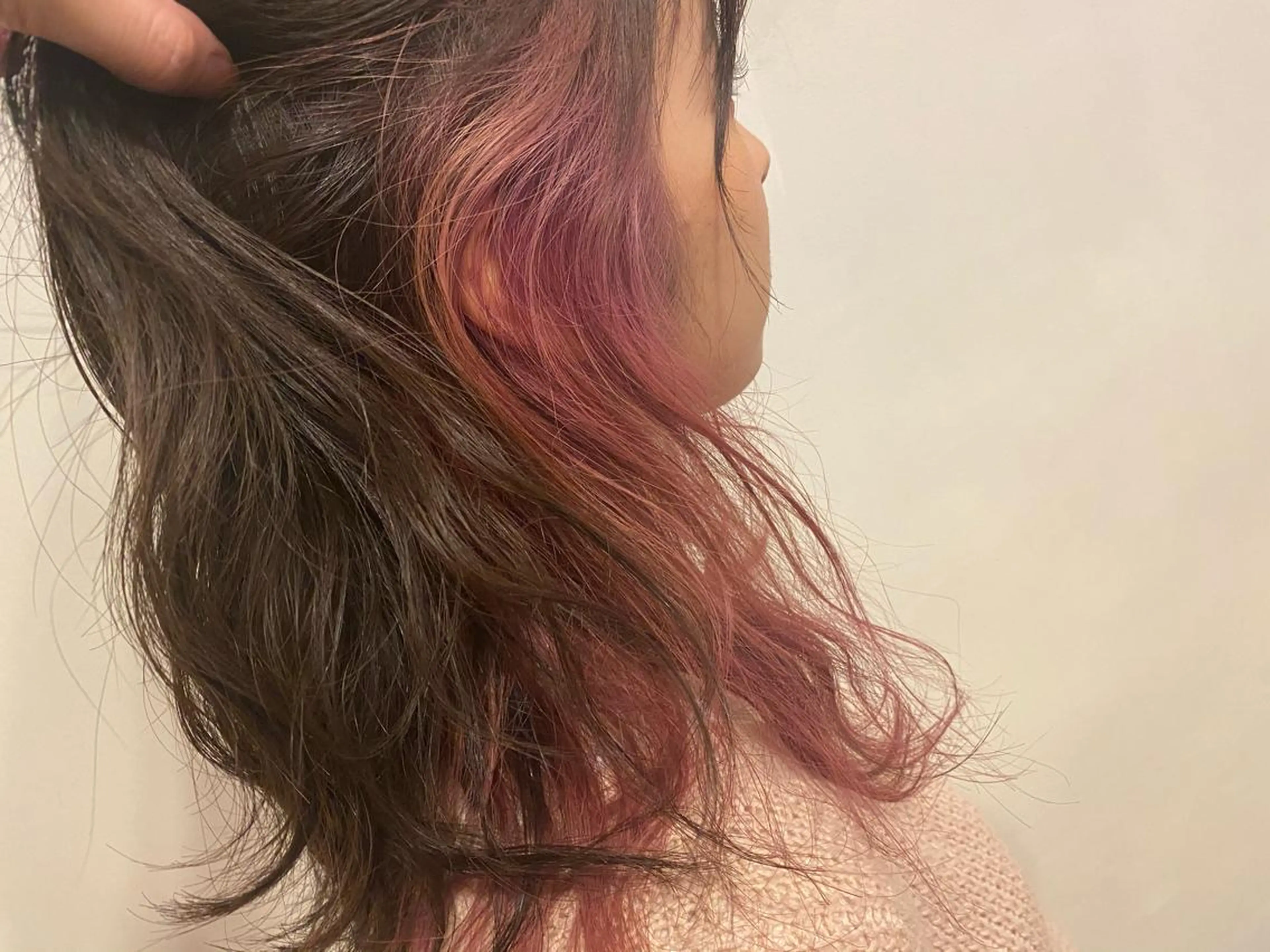 カラー インナーカラー 加藤 優紗のヘアスタイル