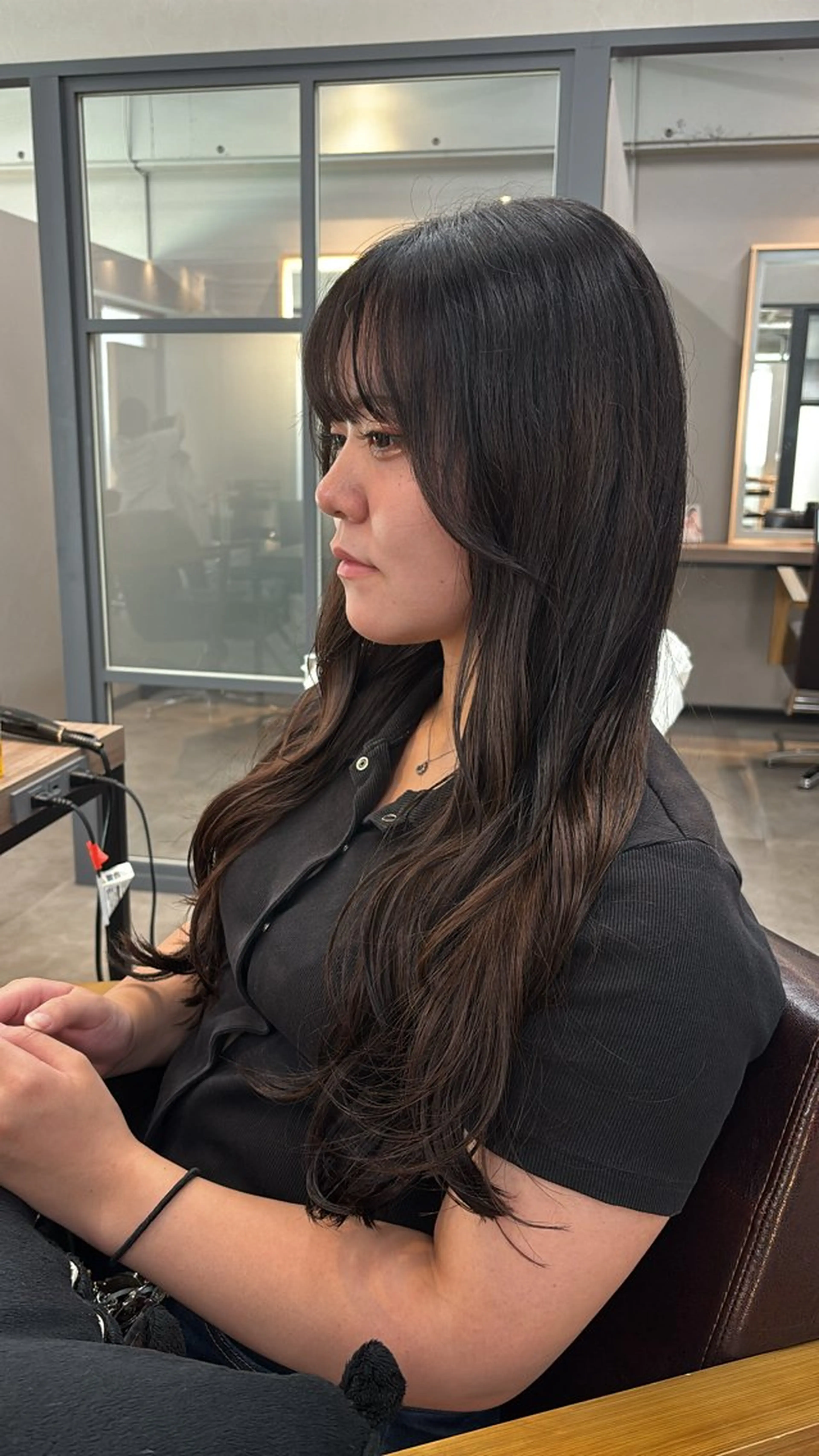 ロング 顔周りカット カット トリートメント レイヤー✂︎ぷつボブ 艶カラー🤍noaのヘアスタイル