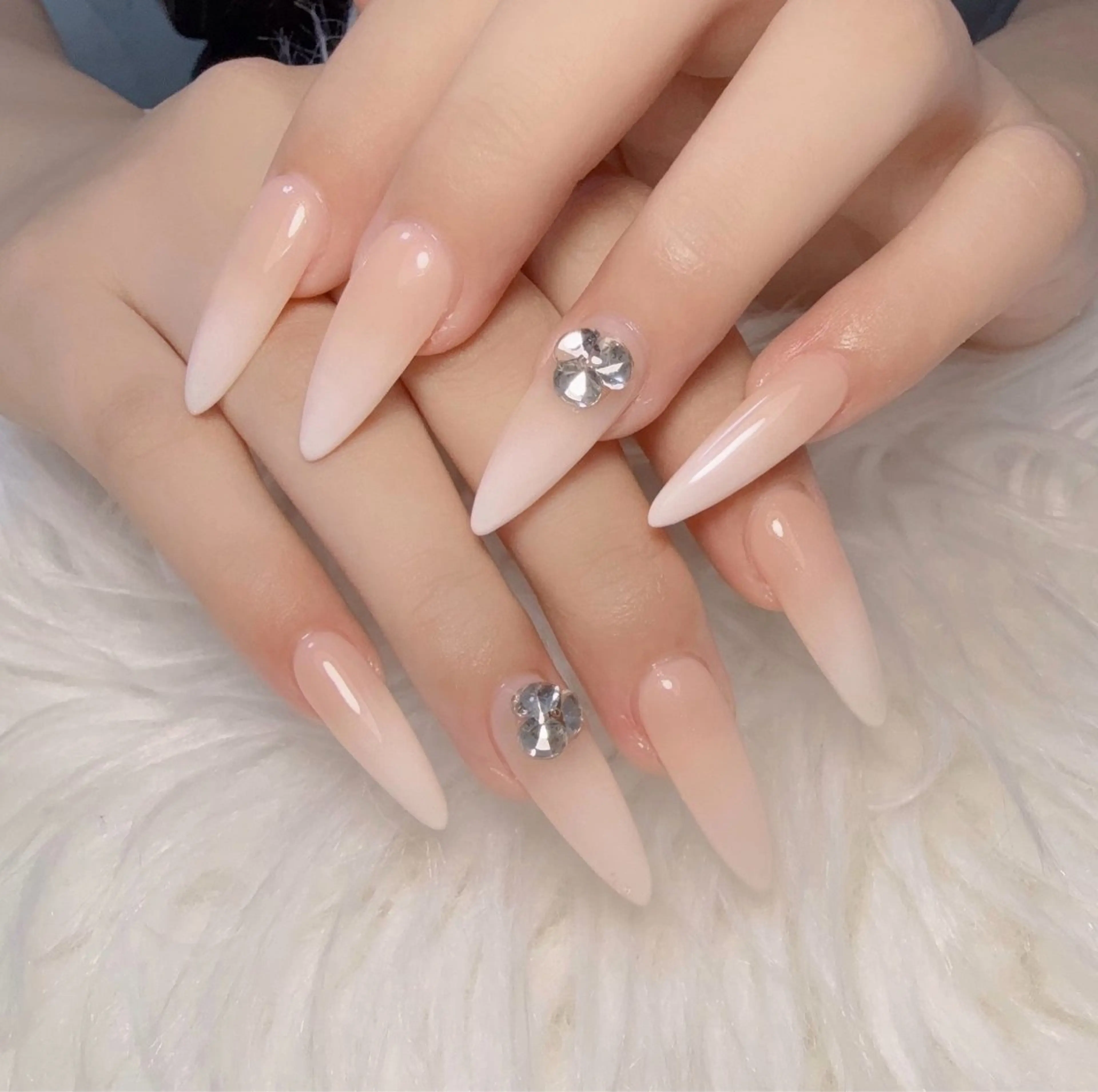 ネイル 長さ出し フレンチネイル 韓国ネイル レース マグネットネイル yuna ユナのネイルデザイン