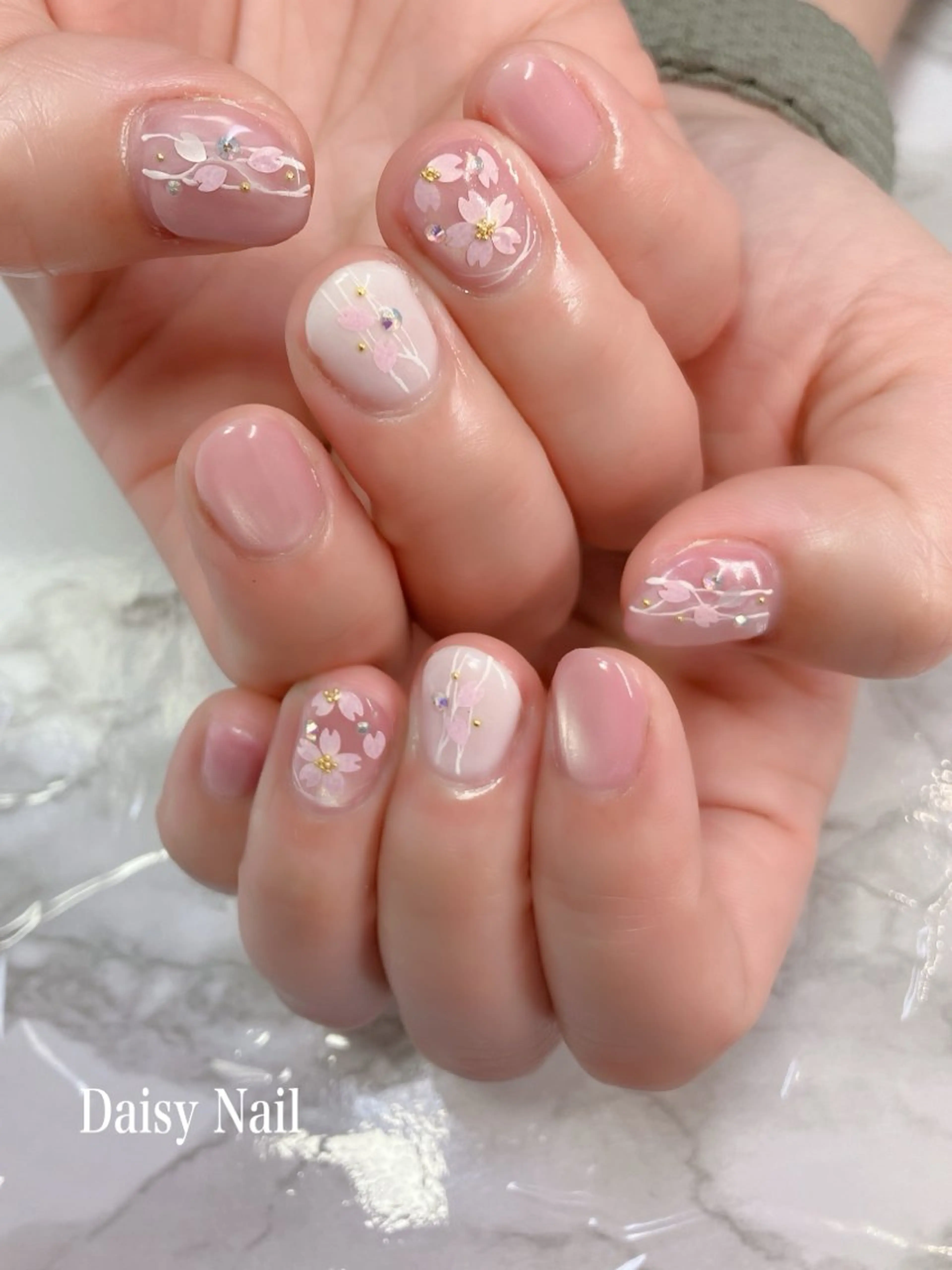 ネイル ハンドネイル Daisy Nailのネイルデザイン