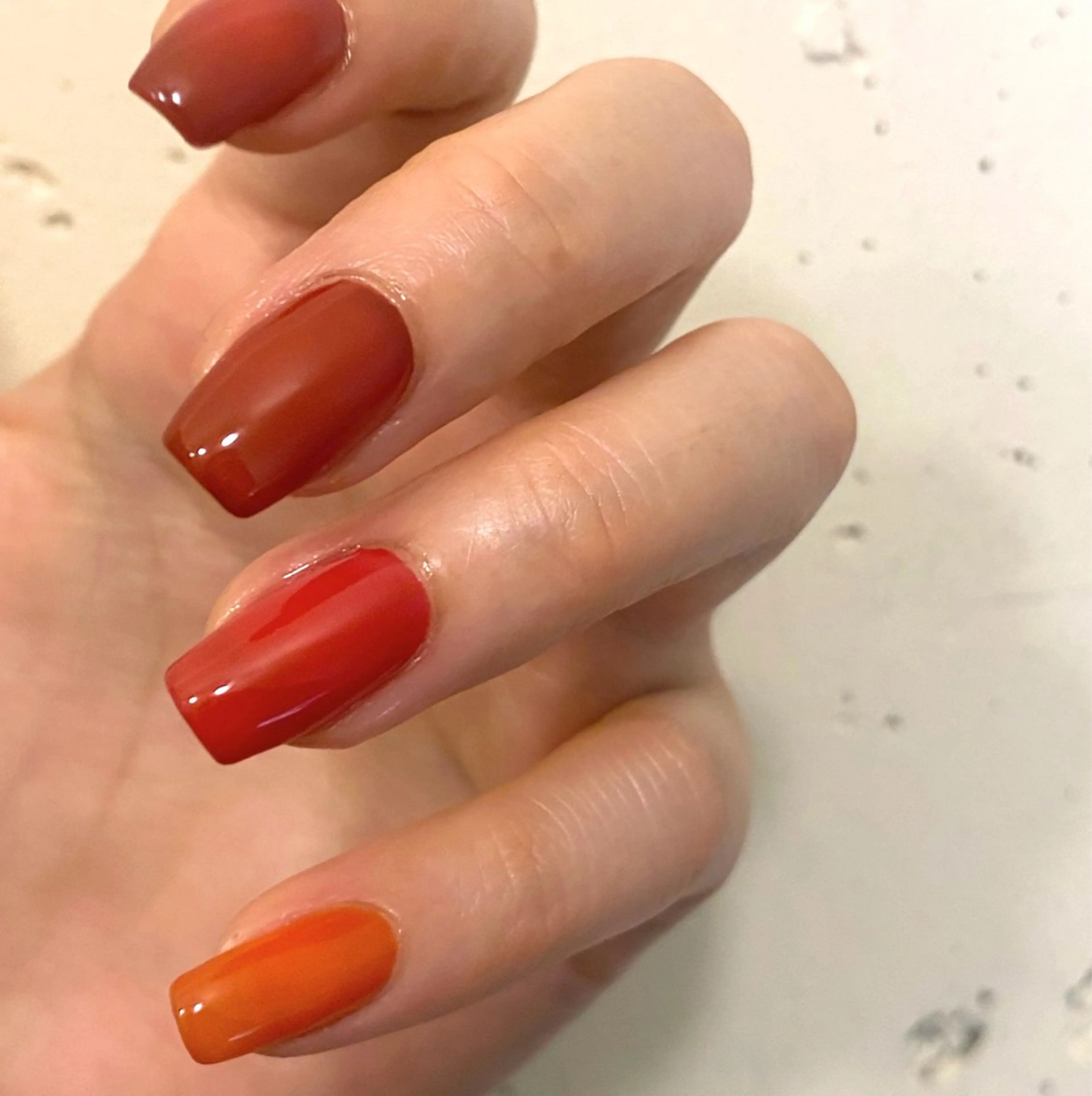 ネイル 赤色 ハンドネイル LAJITTO所属・LAJITTO ANJUのネイルデザイン