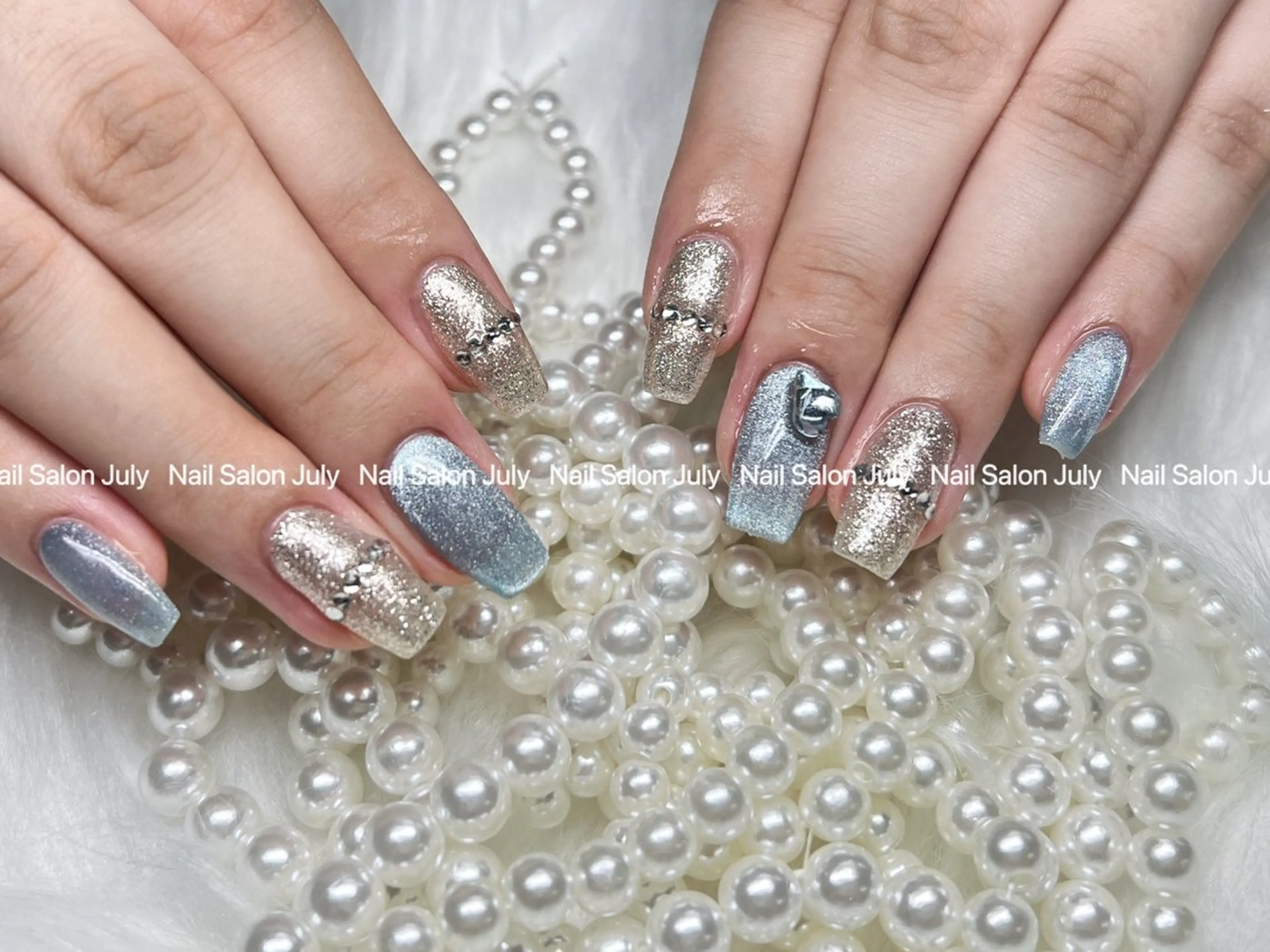 ネイル アートネイル オーロラネイル ジェルネイル ガーリー キラキラネイル July モモのネイルデザイン