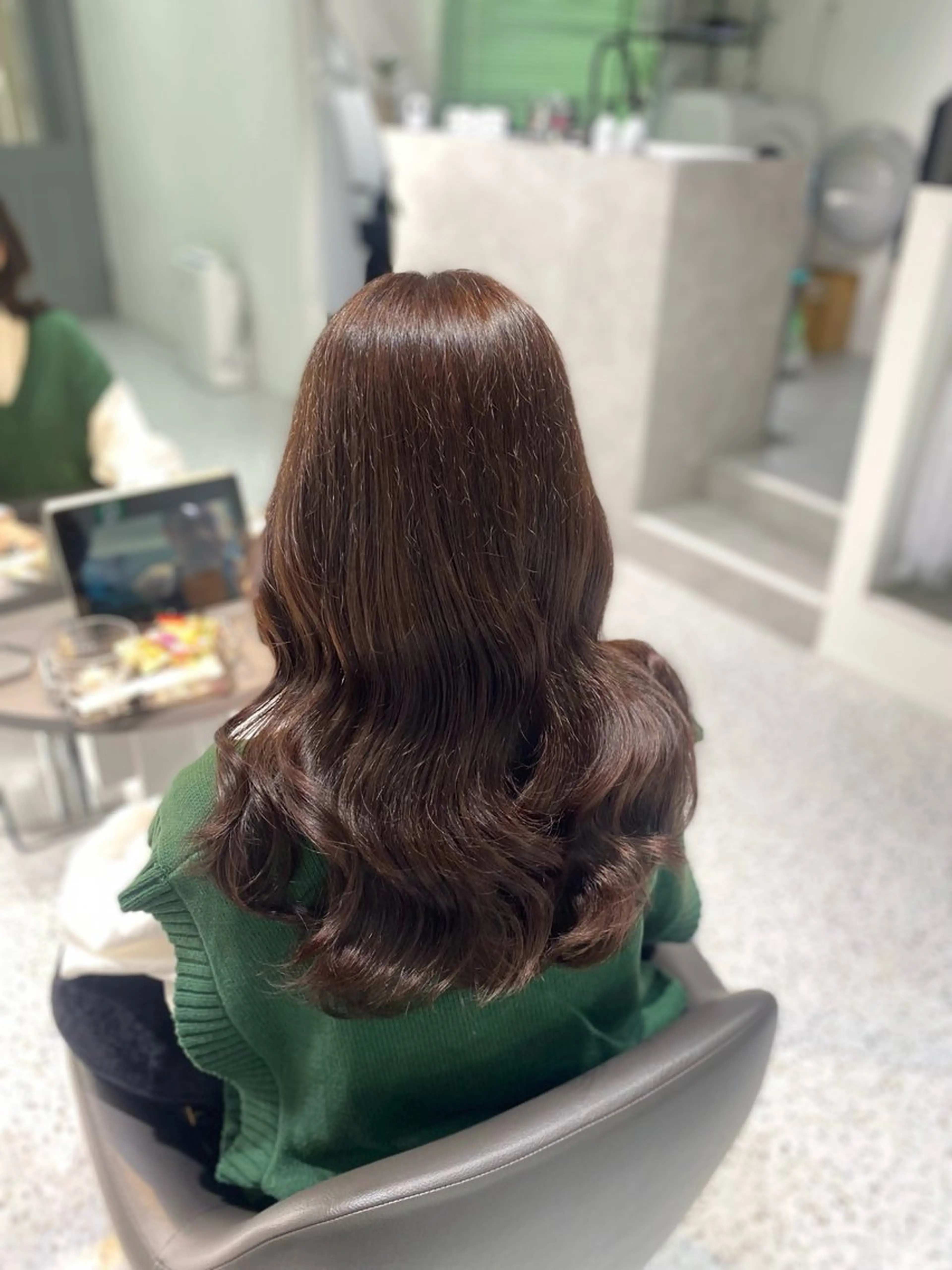 セミロング カラー パーマ ヘアアレンジ メンズ キッズ ブラウンカラー ショコラブラウン ヘアカラー 💖横浜ブリーチなし 💖MIHOのヘアスタイル