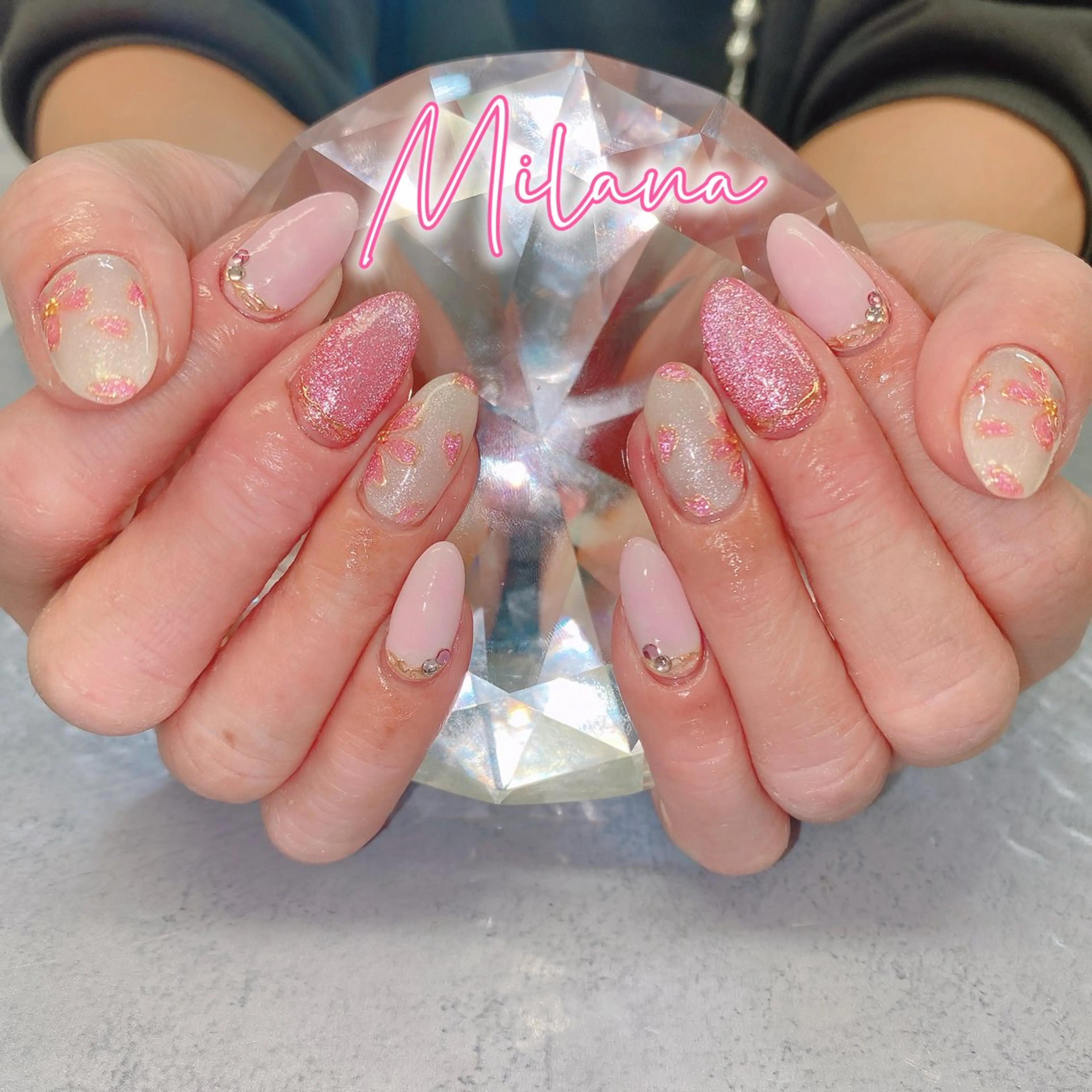 ネイル 桜ネイル マグネットネイル ハンドネイル Milana （研修生メニュー）のネイルデザイン