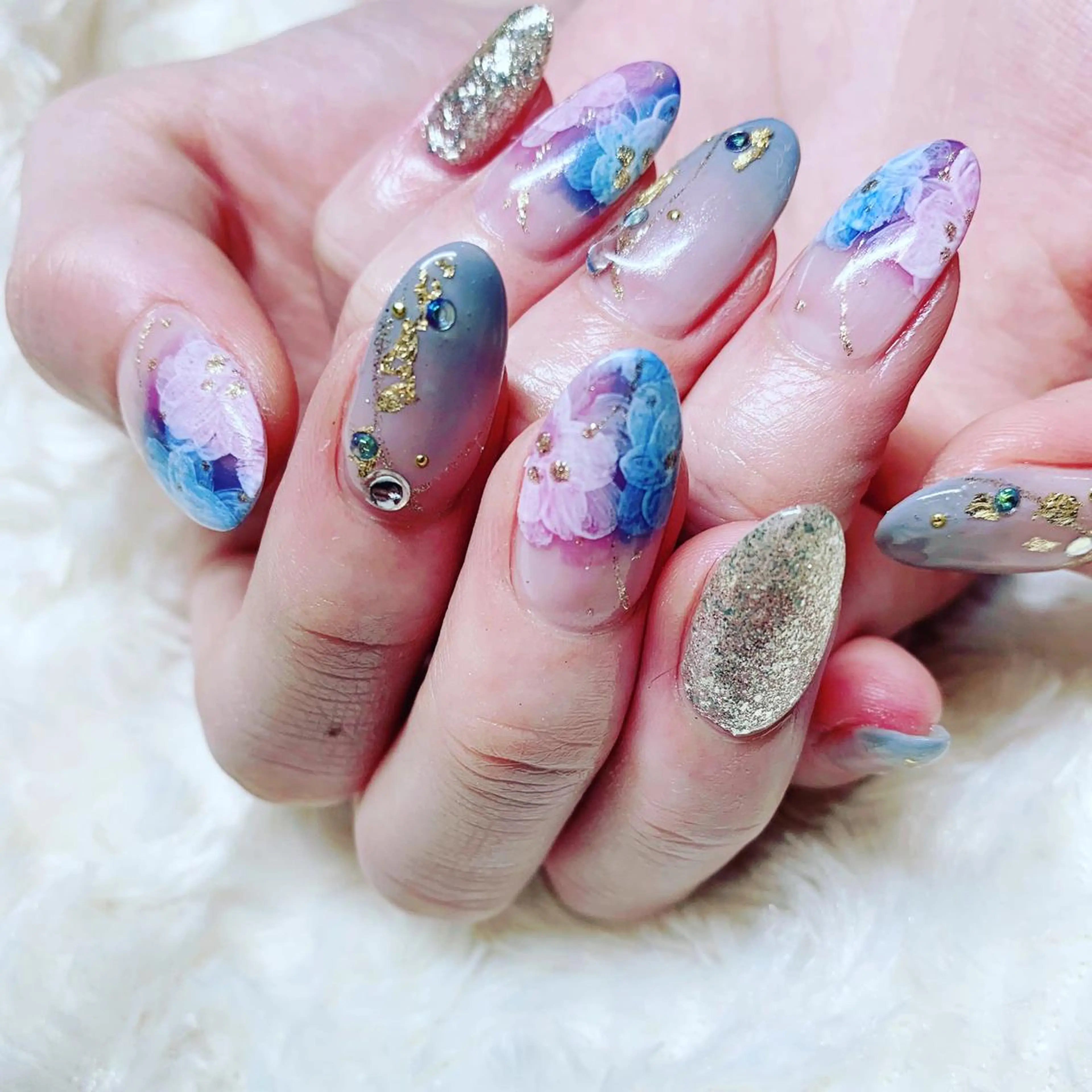 ネイル 成人式 ハンドネイル Cozy_ ilumのネイルデザイン