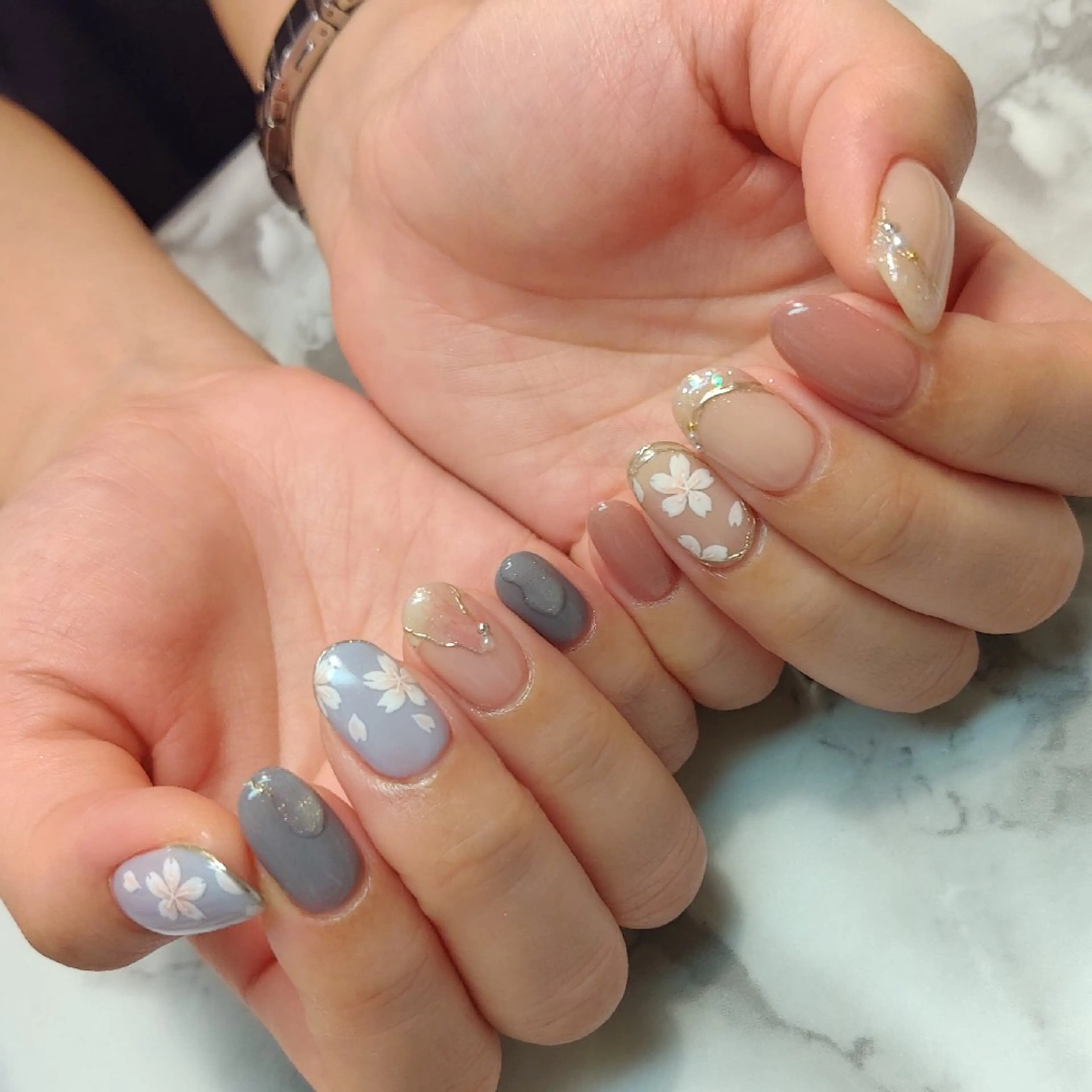 ネイル ジェヌインネイル 河内のネイルデザイン