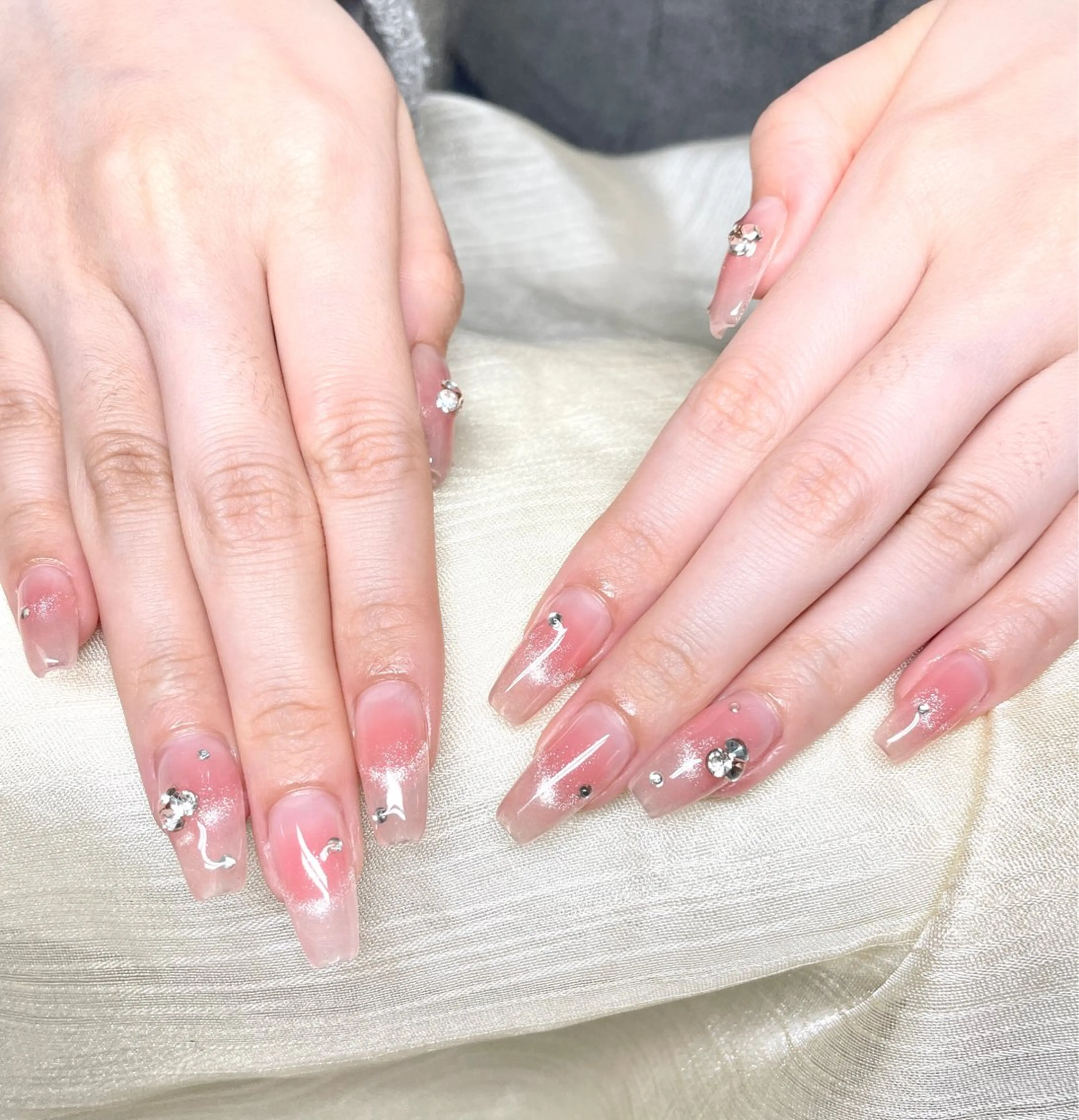 ネイル アヤメネイル 最新チップスカルプのネイルデザイン