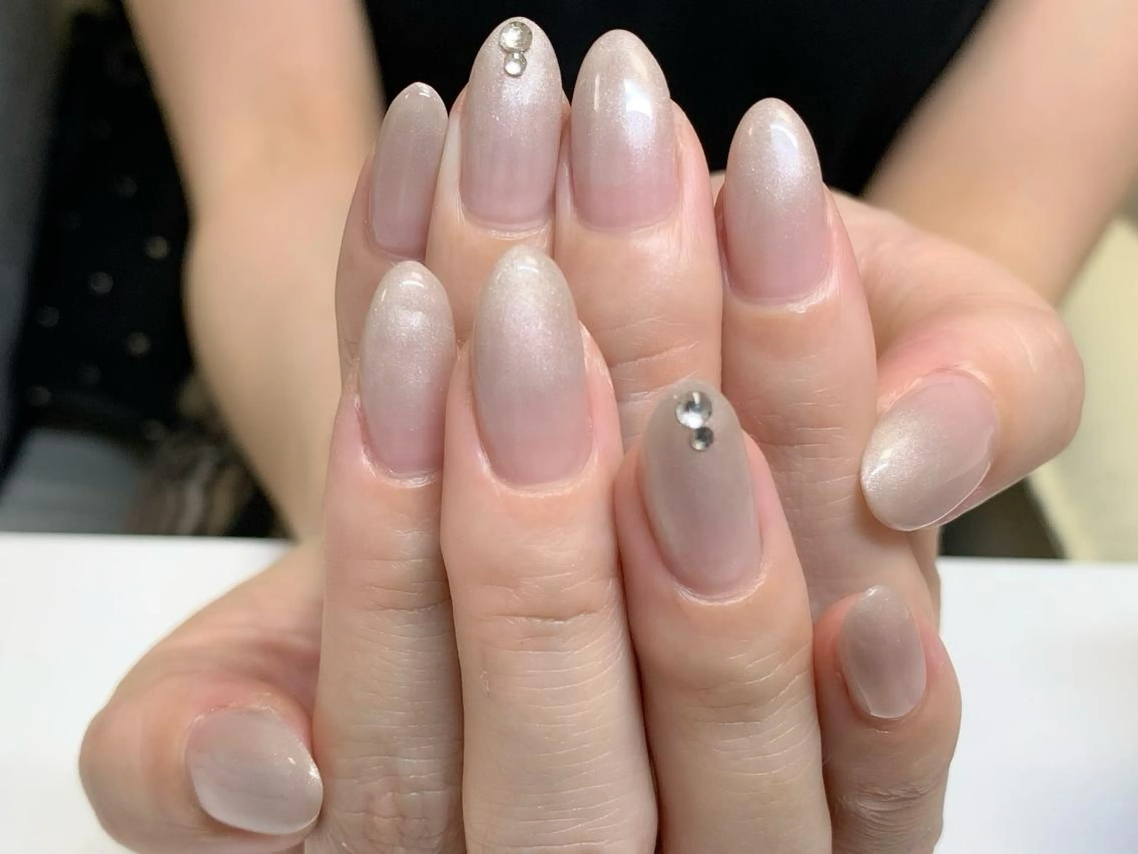 ネイル アートネイル ストーンネイル ハンドネイル Viva Joieのネイルデザイン