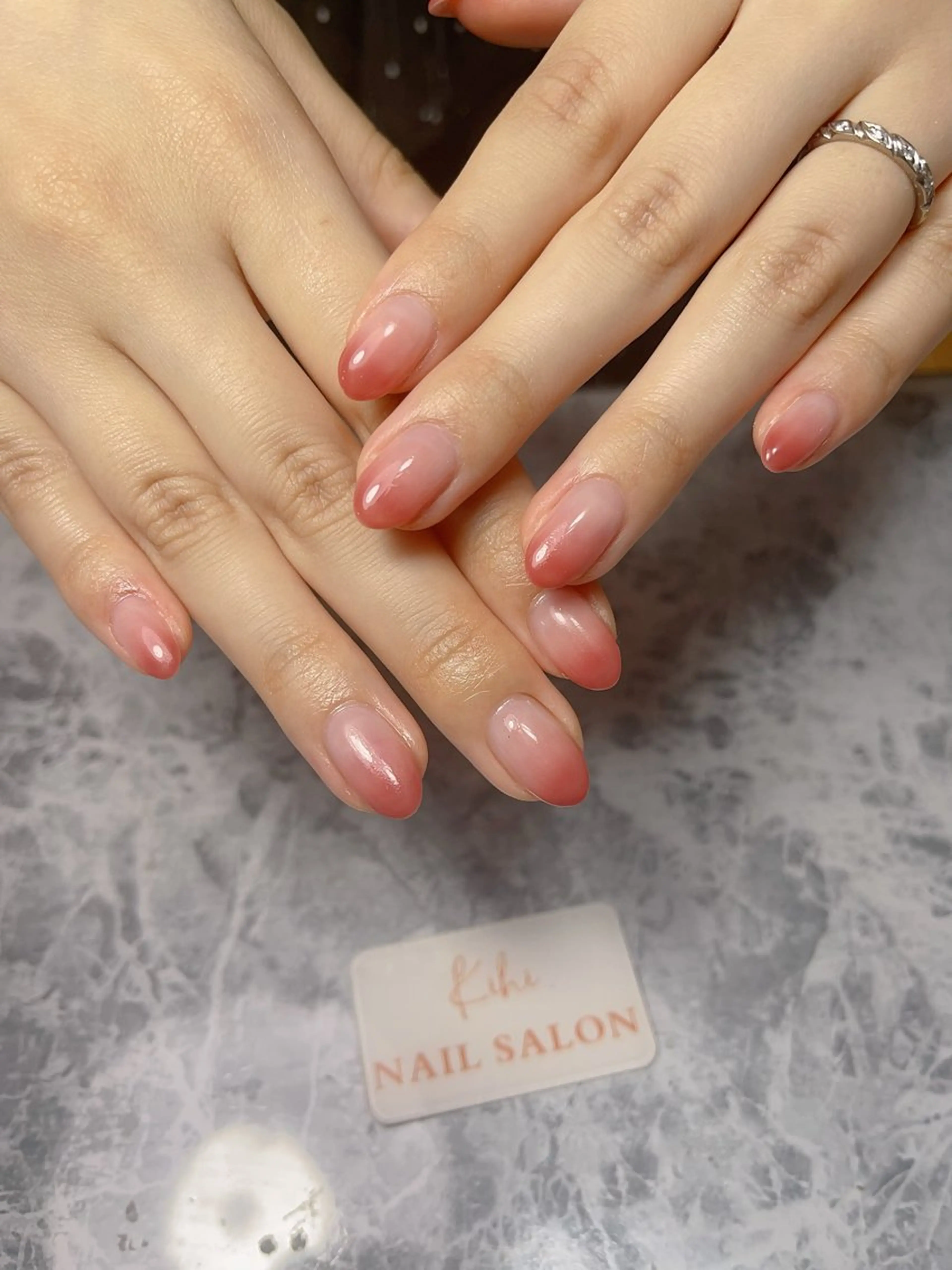 ネイル アートネイル フレンチネイル ジェルネイル グラデーション 韓国ネイル ハンドネイル 💕鈴木ユリ パラジェル/オフ無料のネイルデザイン