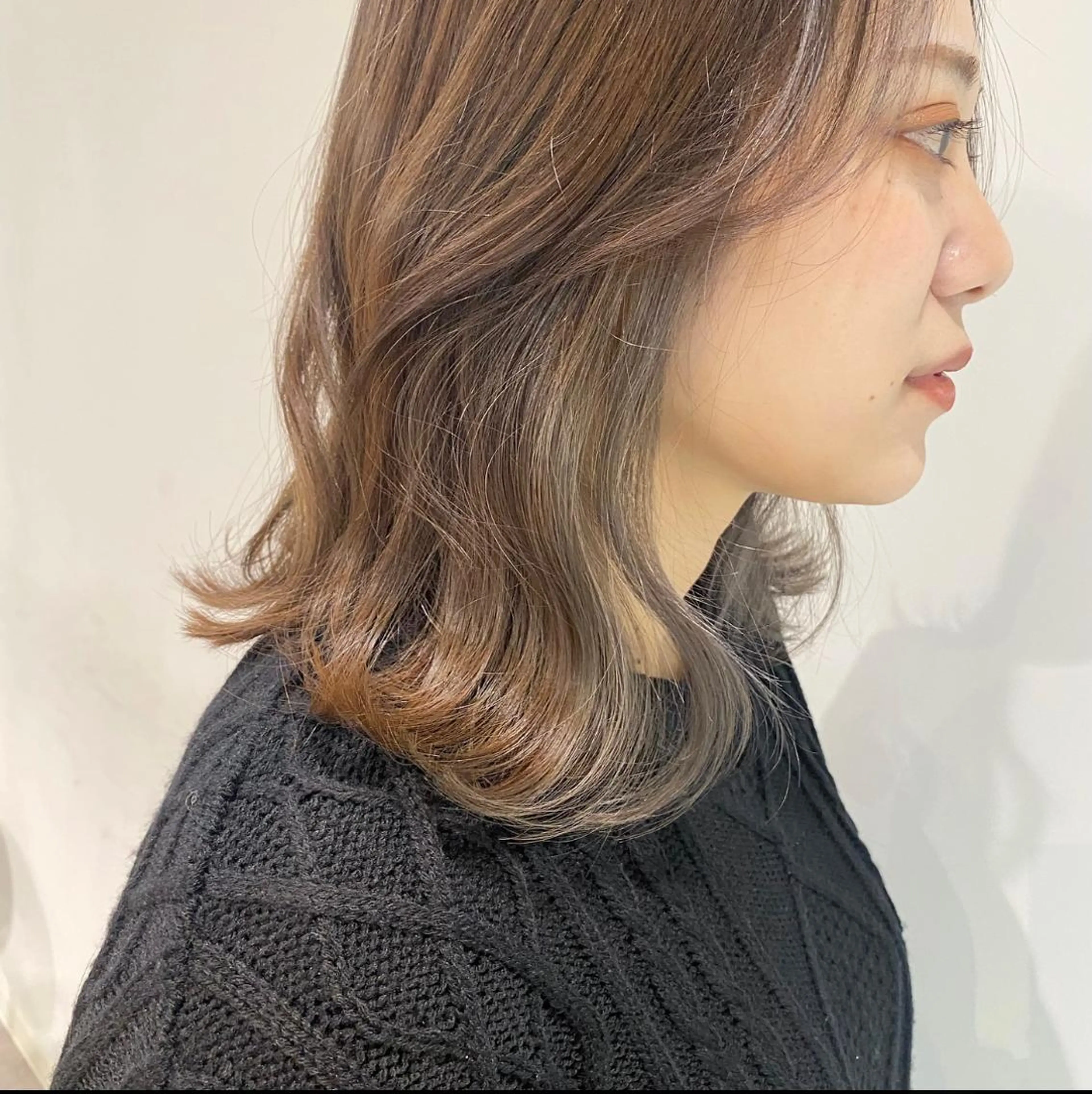 ミディアム カラー グレージュ インナーカラー カット ヘアカラー トリートメント scene.池袋所属・scene. haraのヘアスタイル