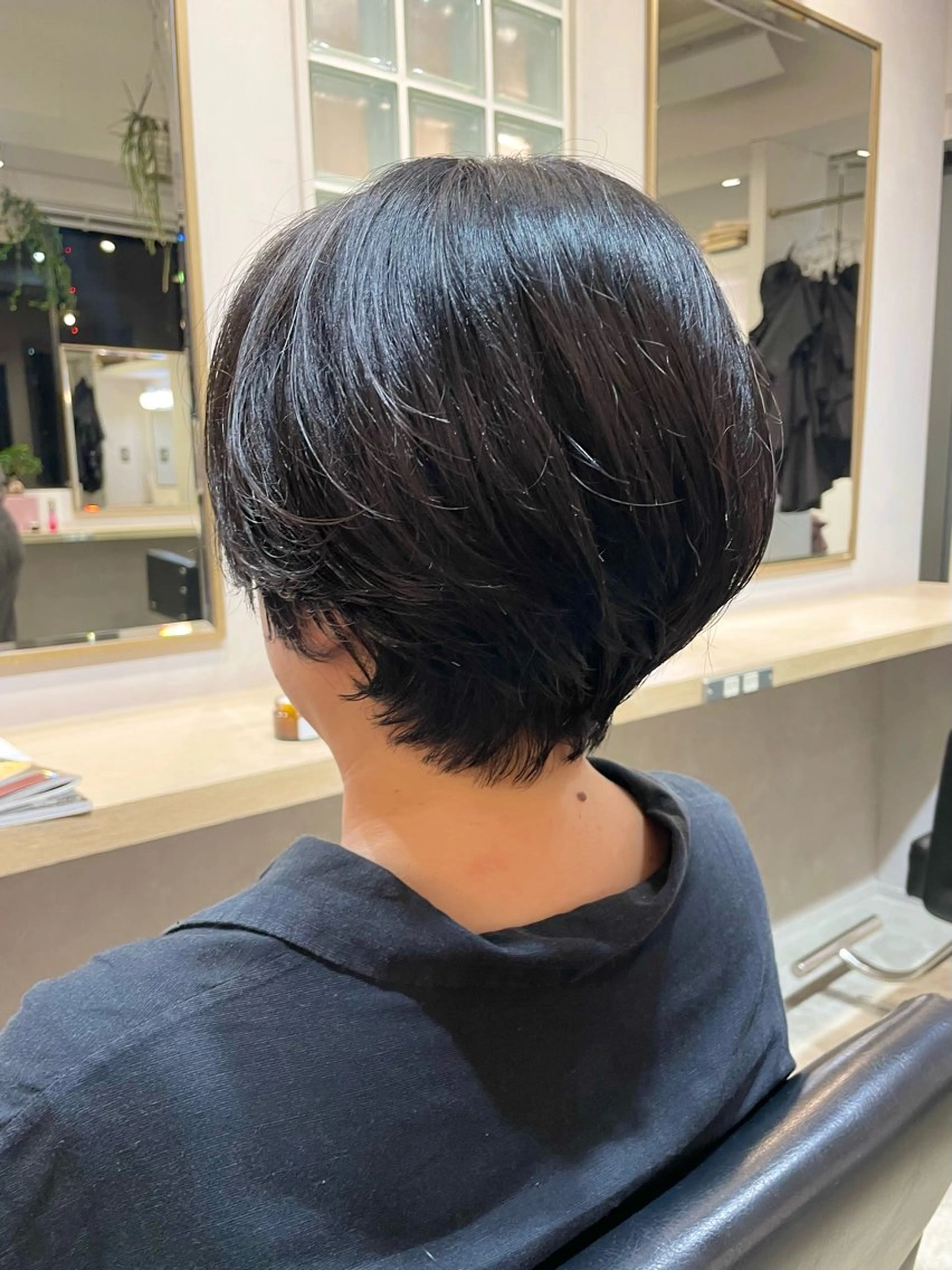 ショート 伊藤 まみのヘアスタイル